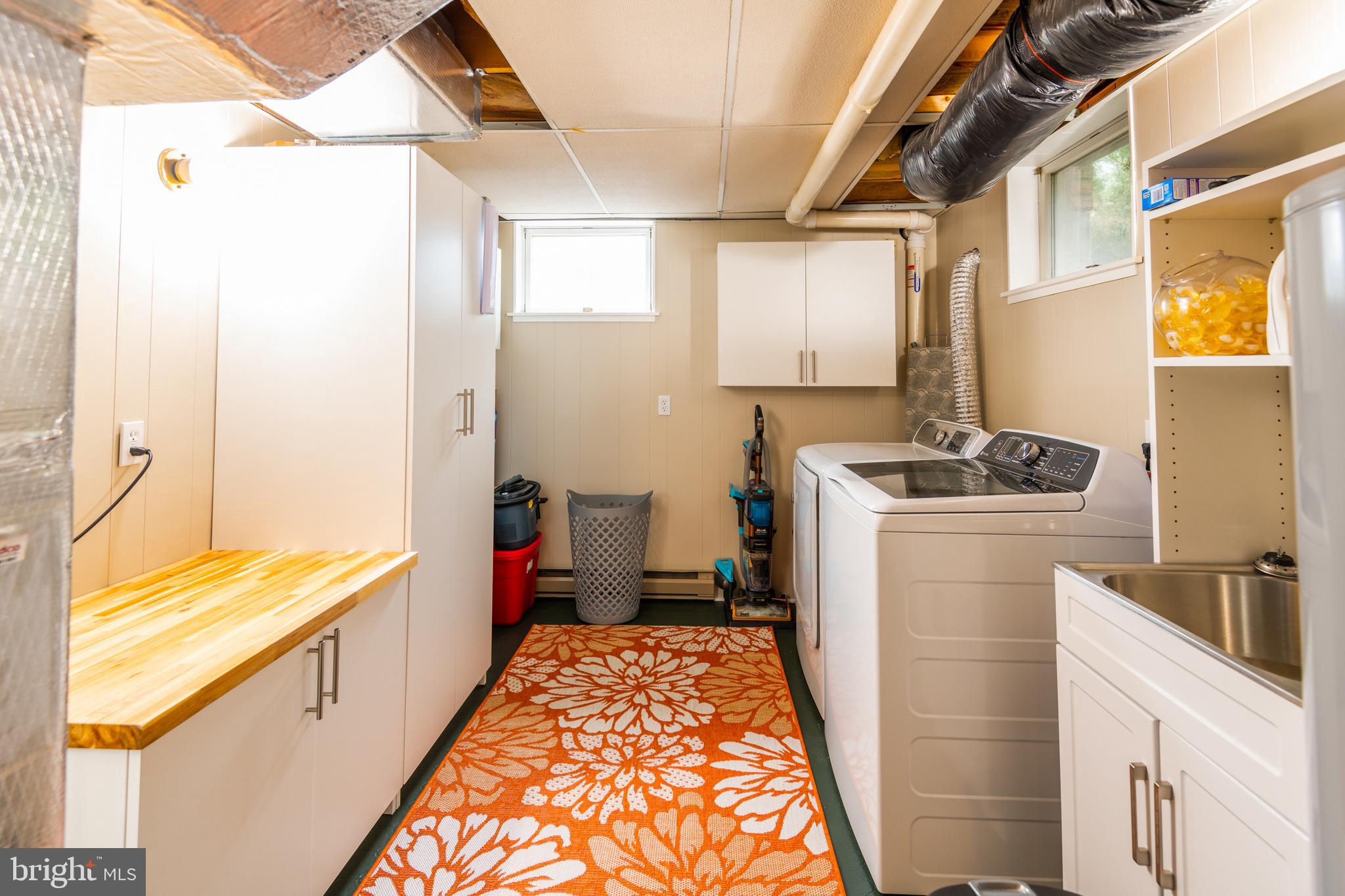 CENTRE HILLS - Residential