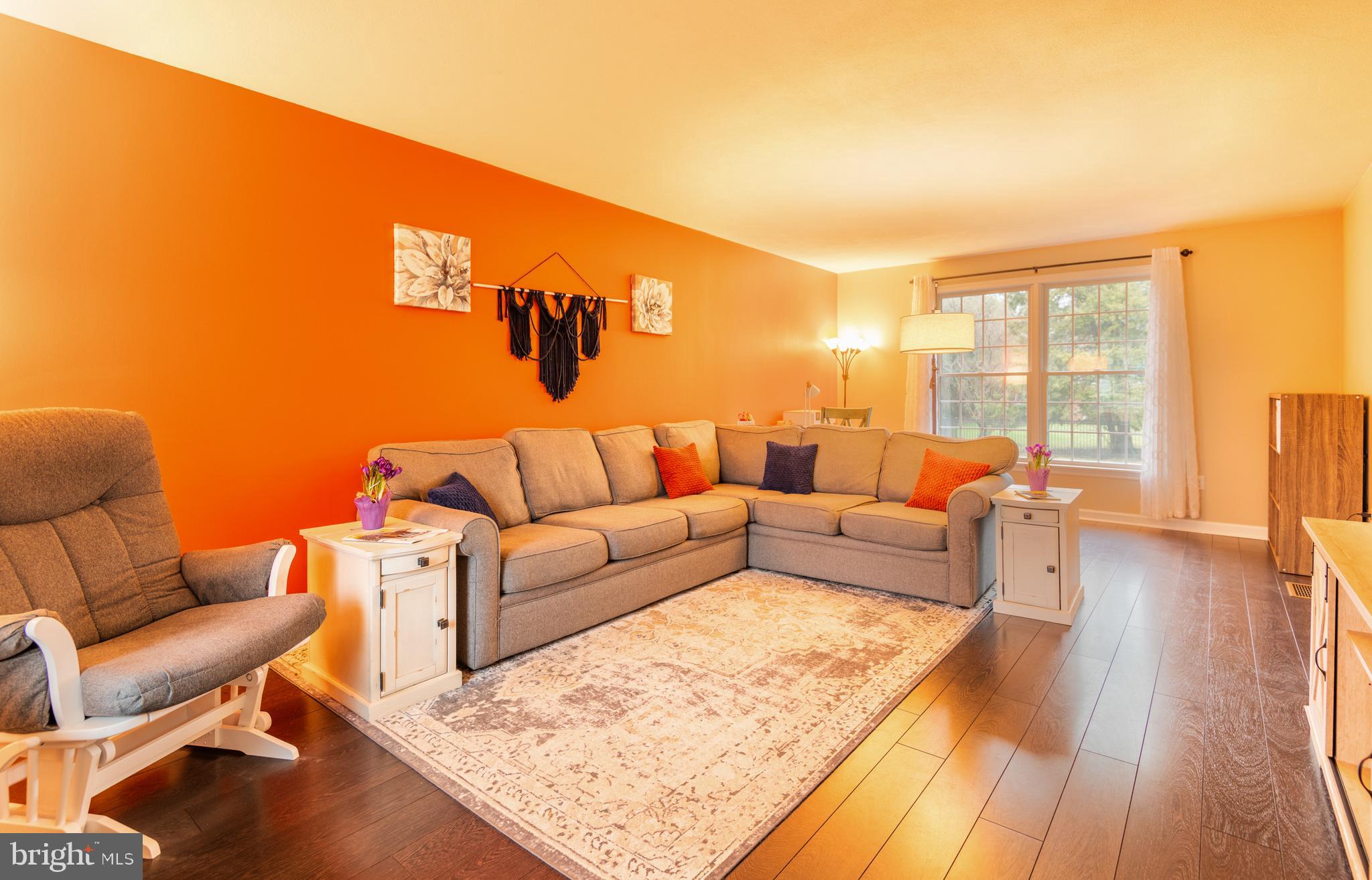 CENTRE HILLS - Residential