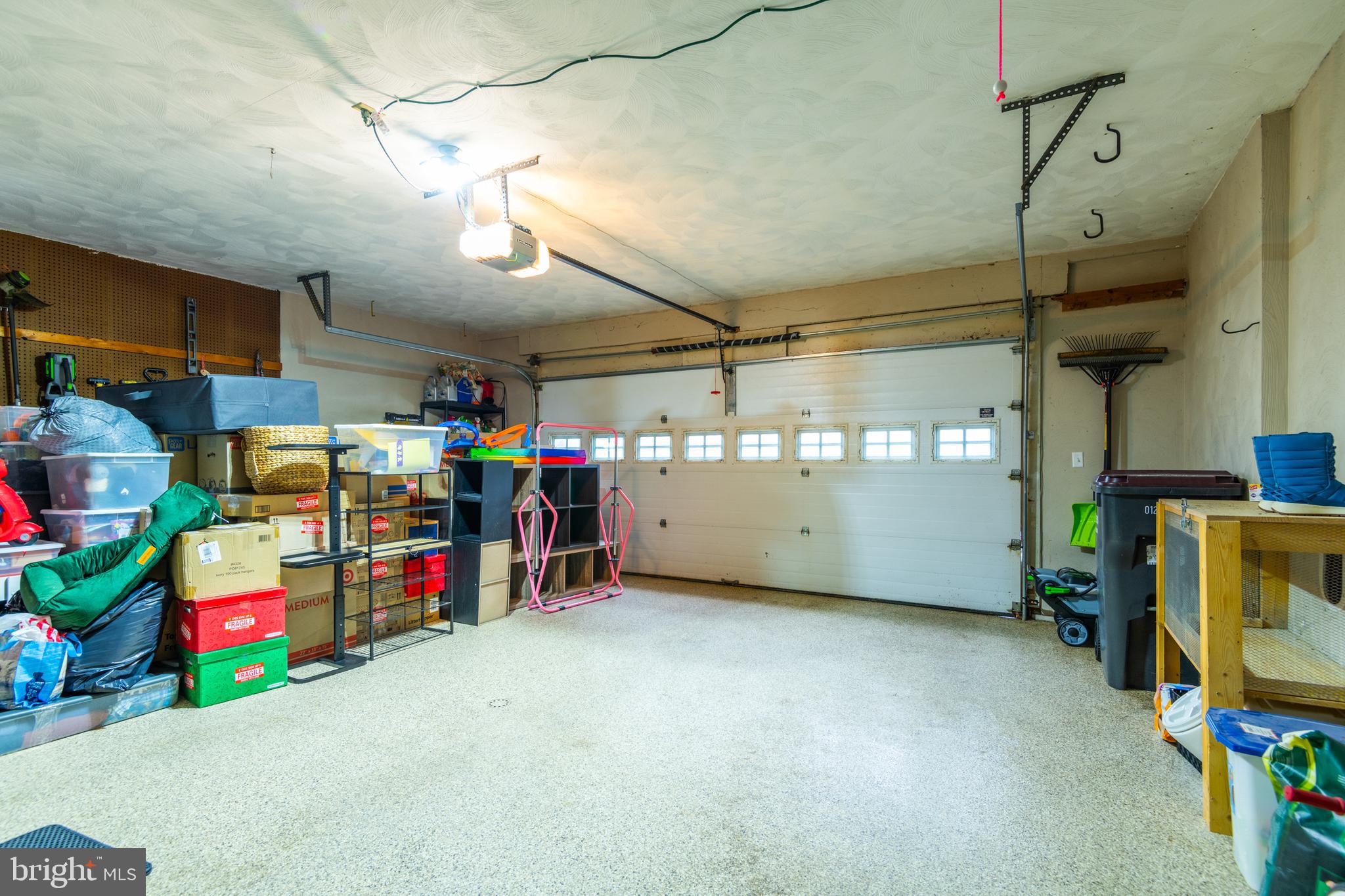 CENTRE HILLS - Residential