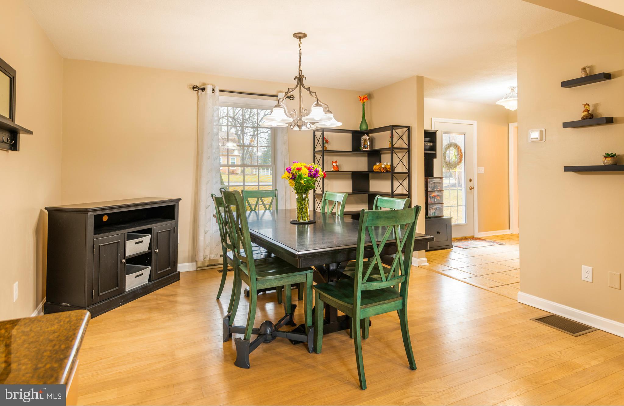 CENTRE HILLS - Residential