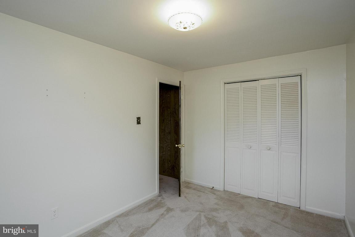 WOODLAND BEACH - Residential