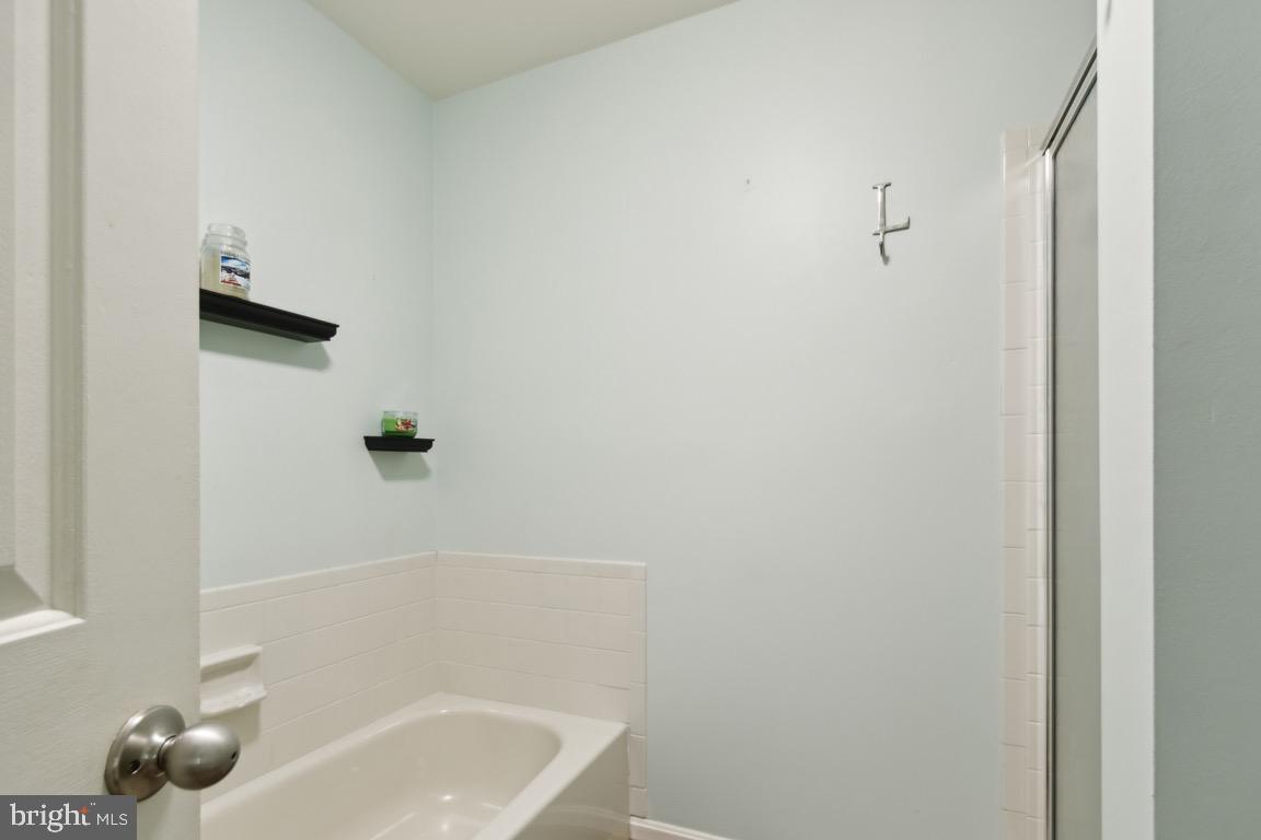 COUNTRYSIDE - Residential Lease