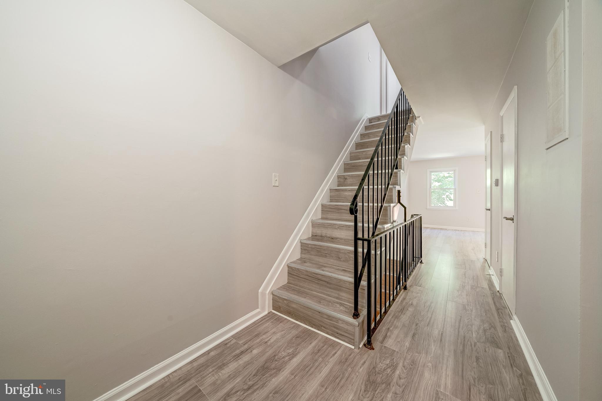 8322 HIGHCLIFFE COURT