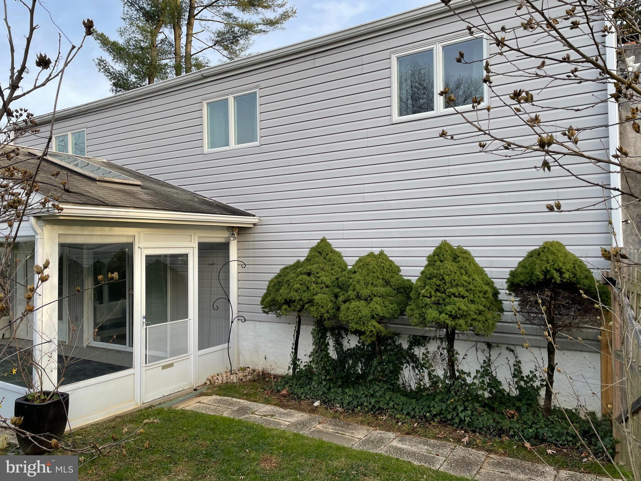 HUNTINGDON VALLEY - Residential