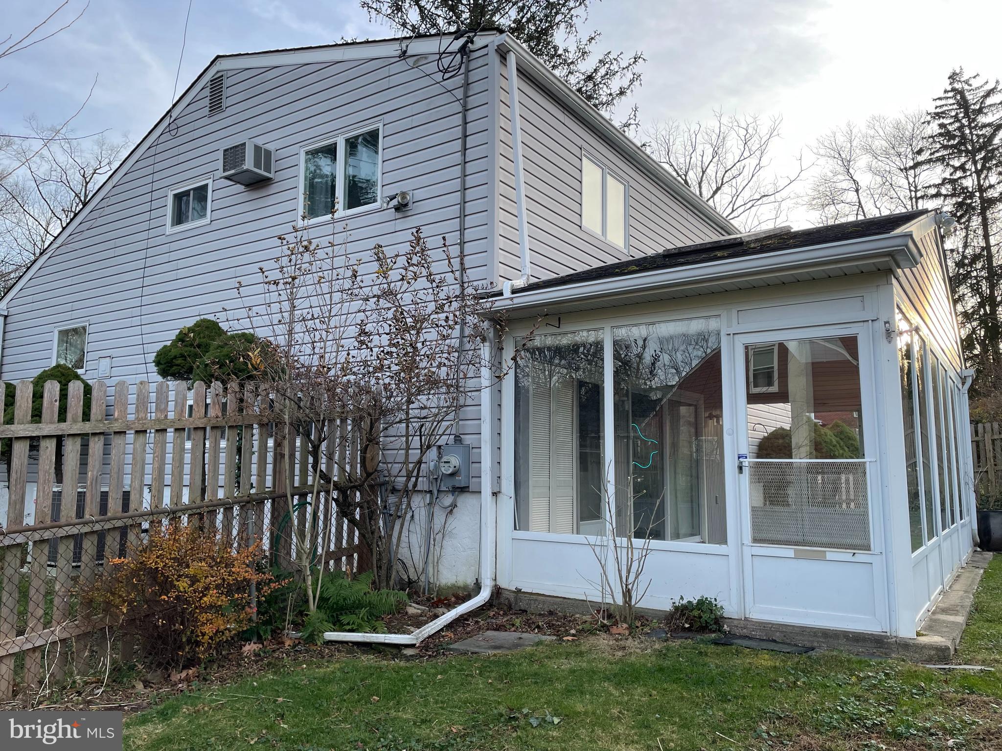 HUNTINGDON VALLEY - Residential