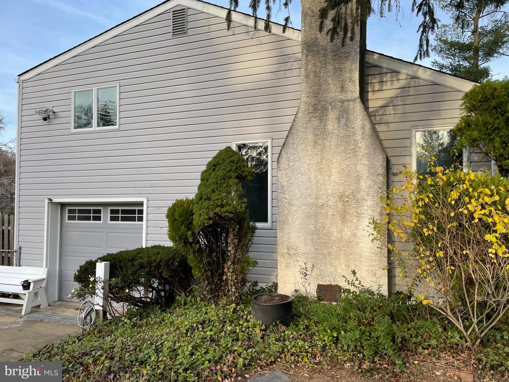 HUNTINGDON VALLEY - Residential