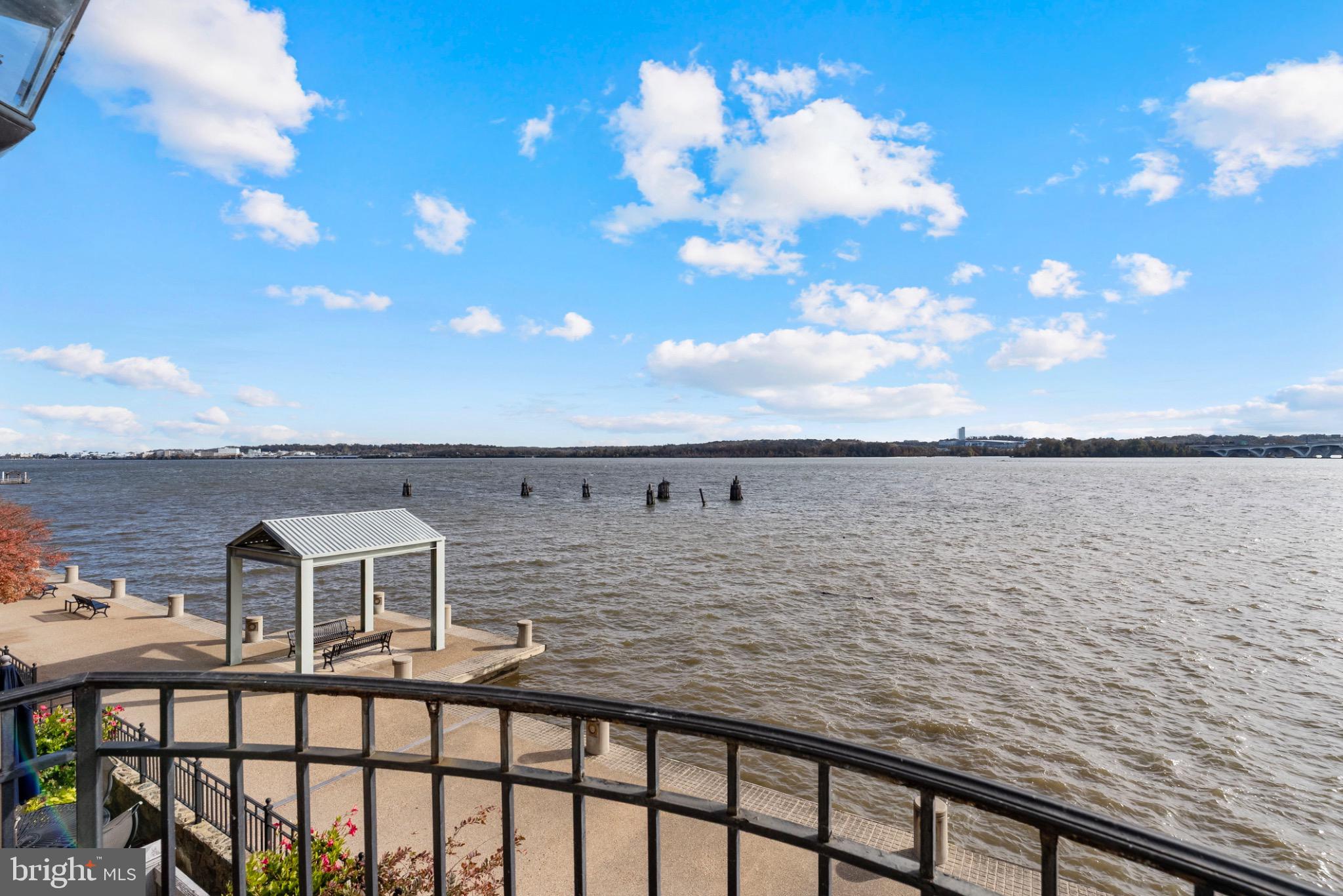 602 FORDS LANDING WAY