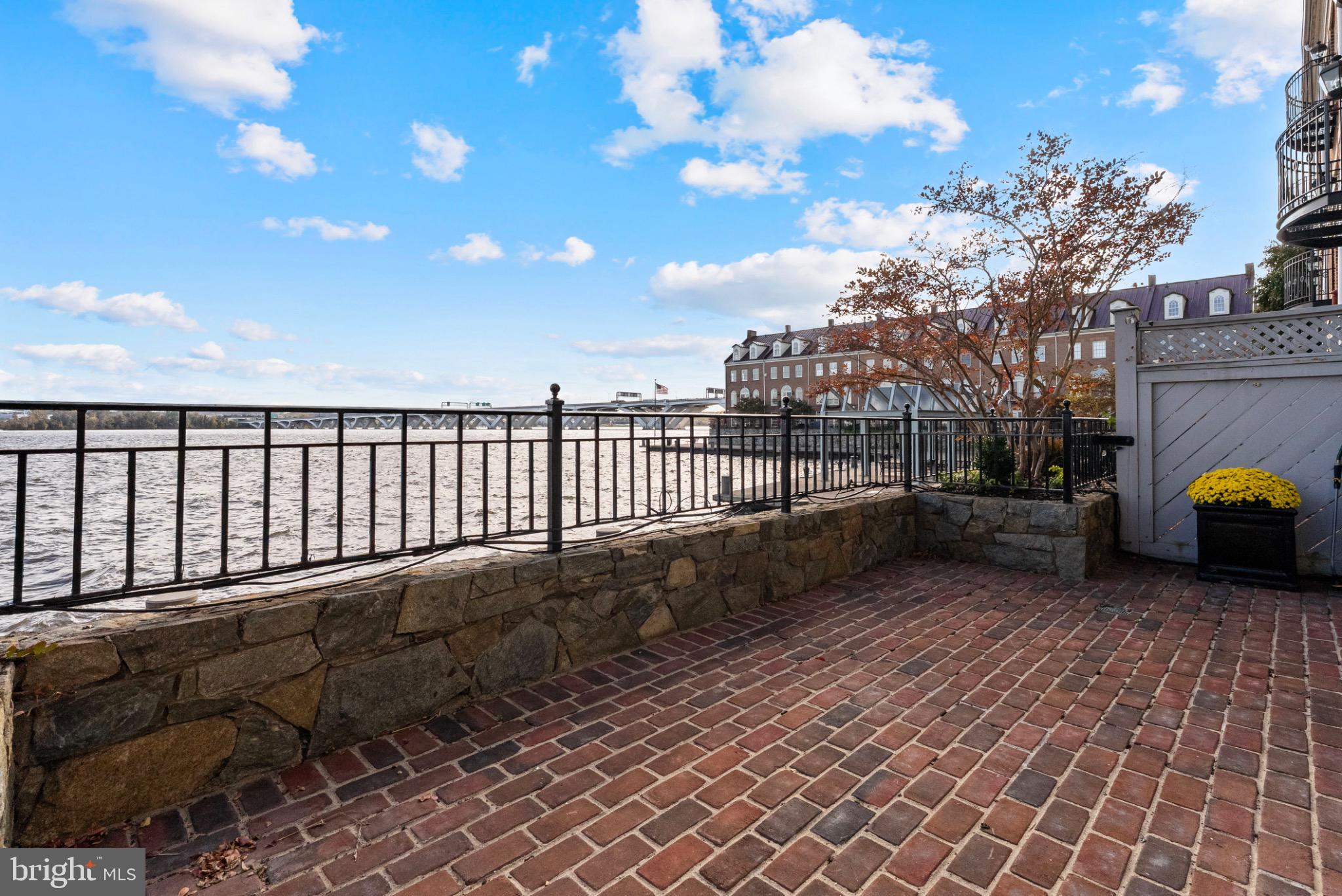 FORDS LANDING - Residential