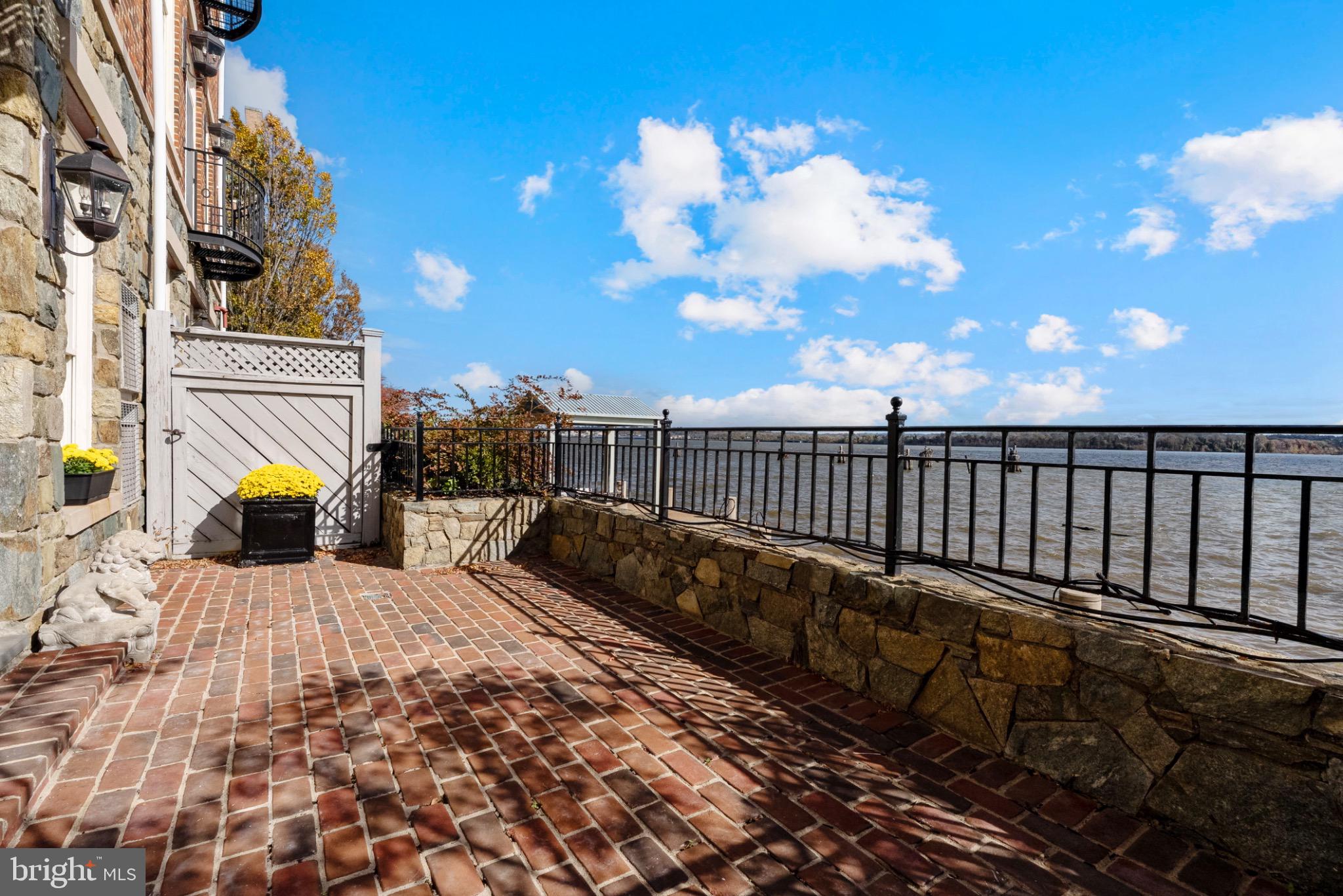 FORDS LANDING - Residential