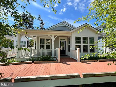 Photo of 1022 Railroad Avenue #4, FALLS CHURCH, VA 22046 (MLS # VAFA2003930)