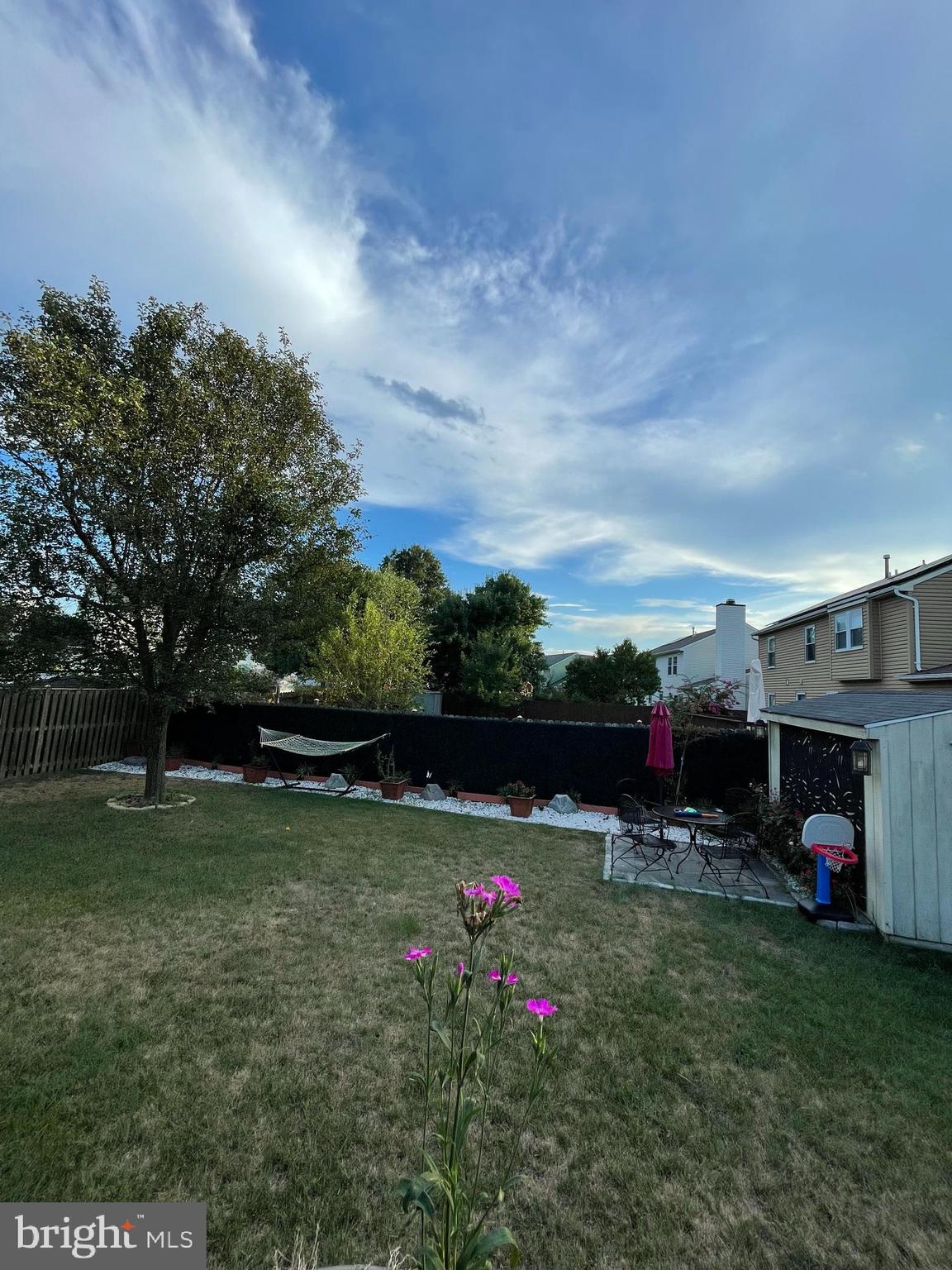 THE PROVINCES - Residential Lease