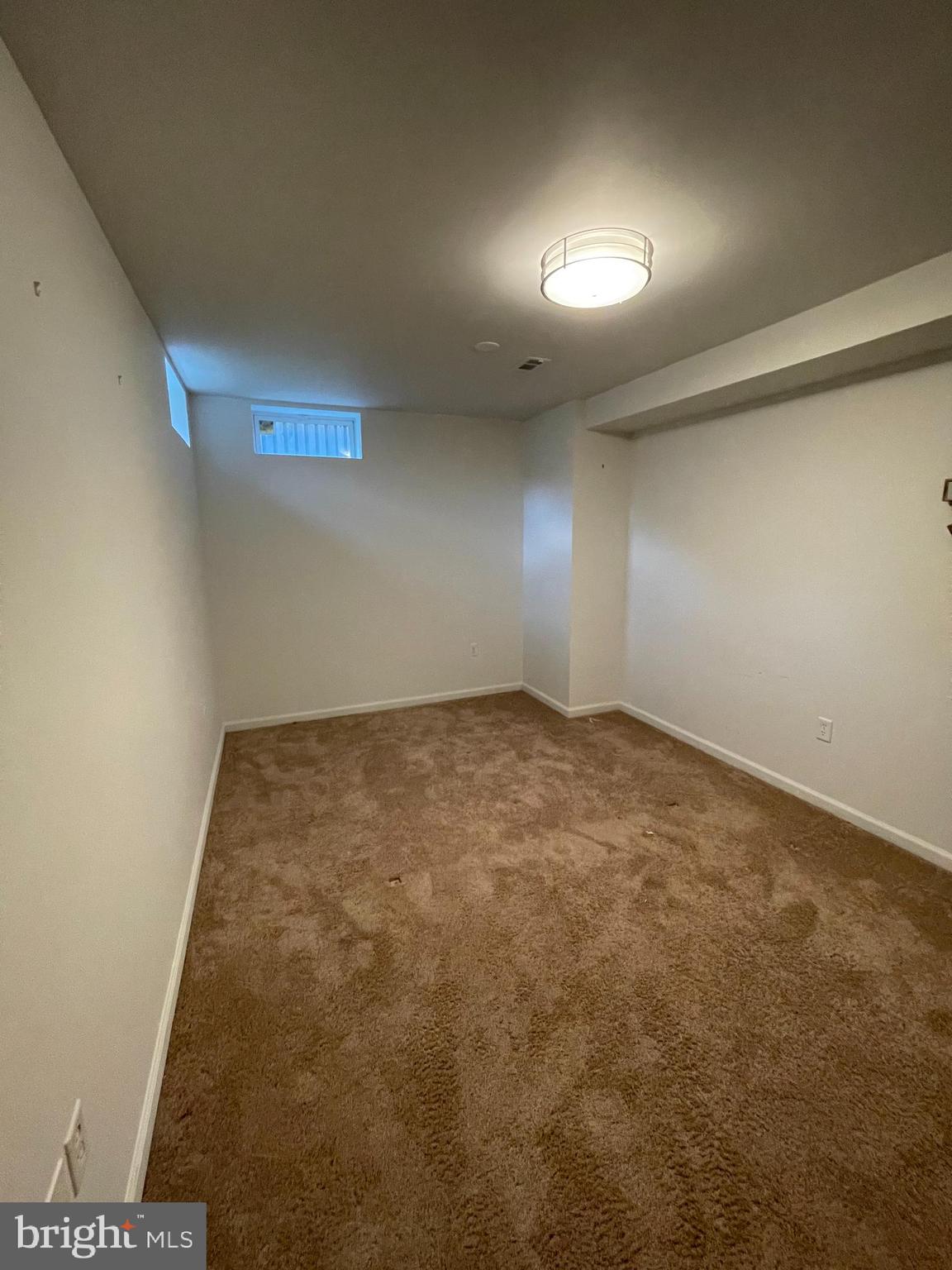 THE PROVINCES - Residential Lease