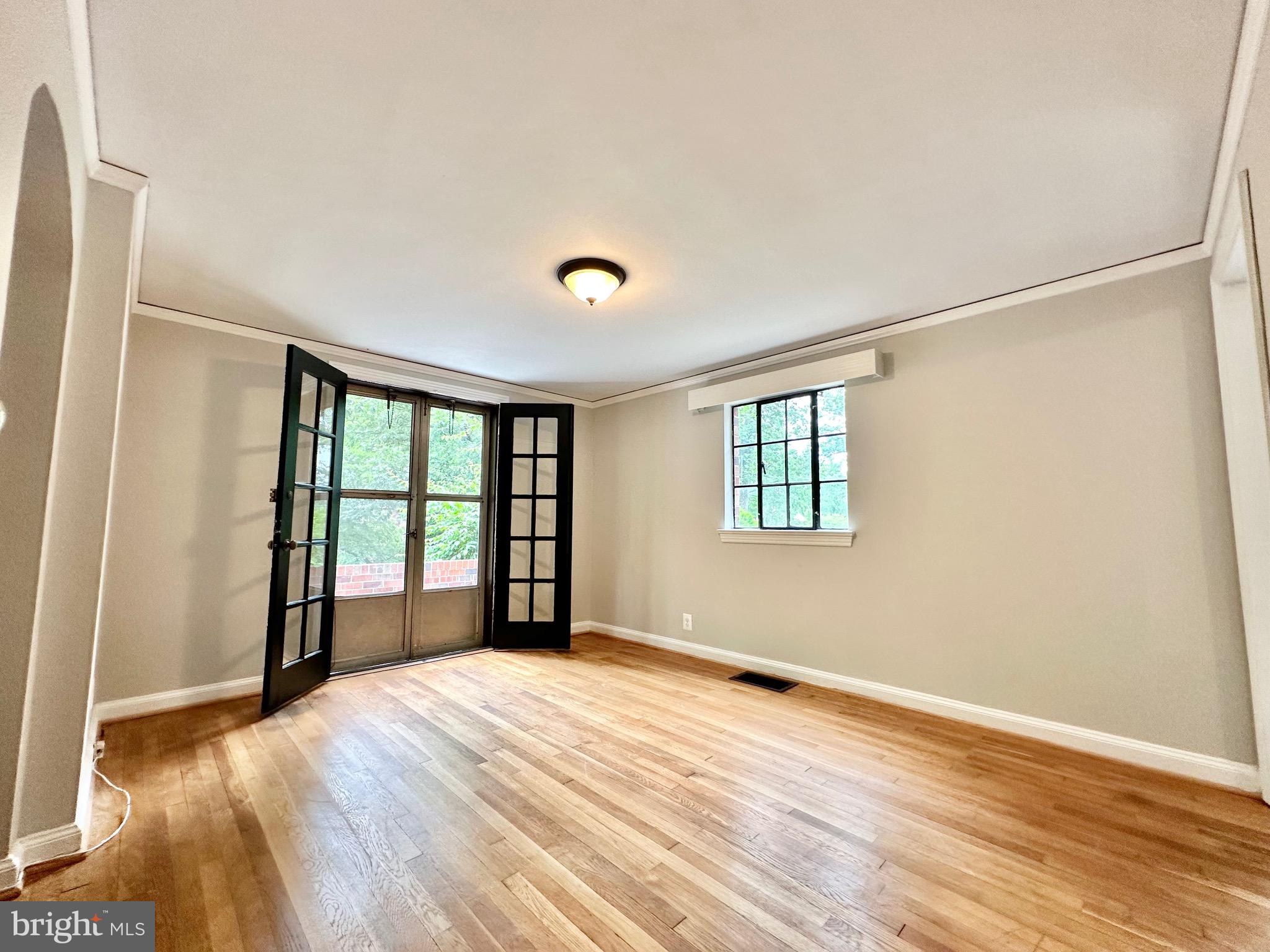 BEVERLEY HILLS - Residential Lease