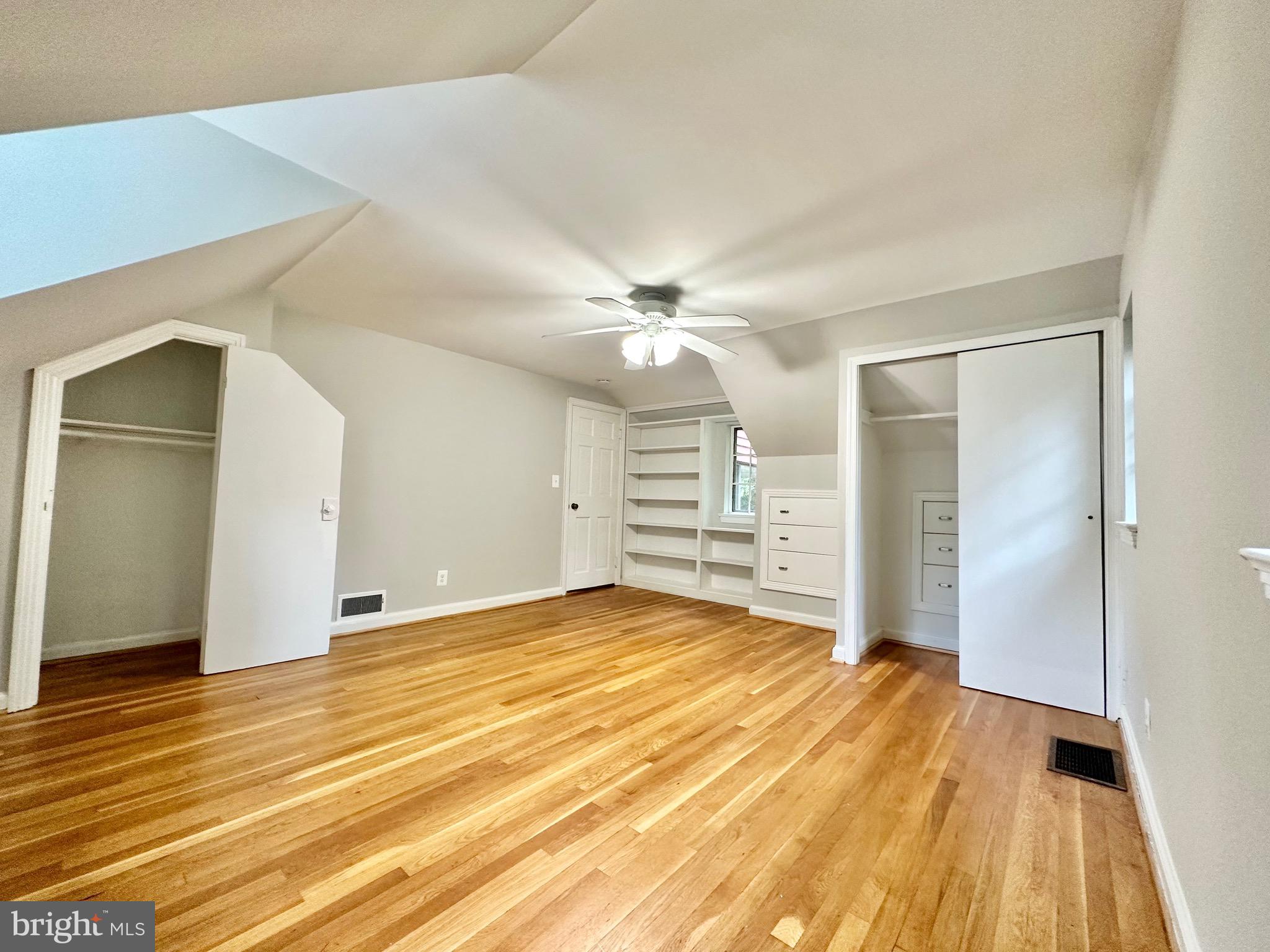 BEVERLEY HILLS - Residential Lease