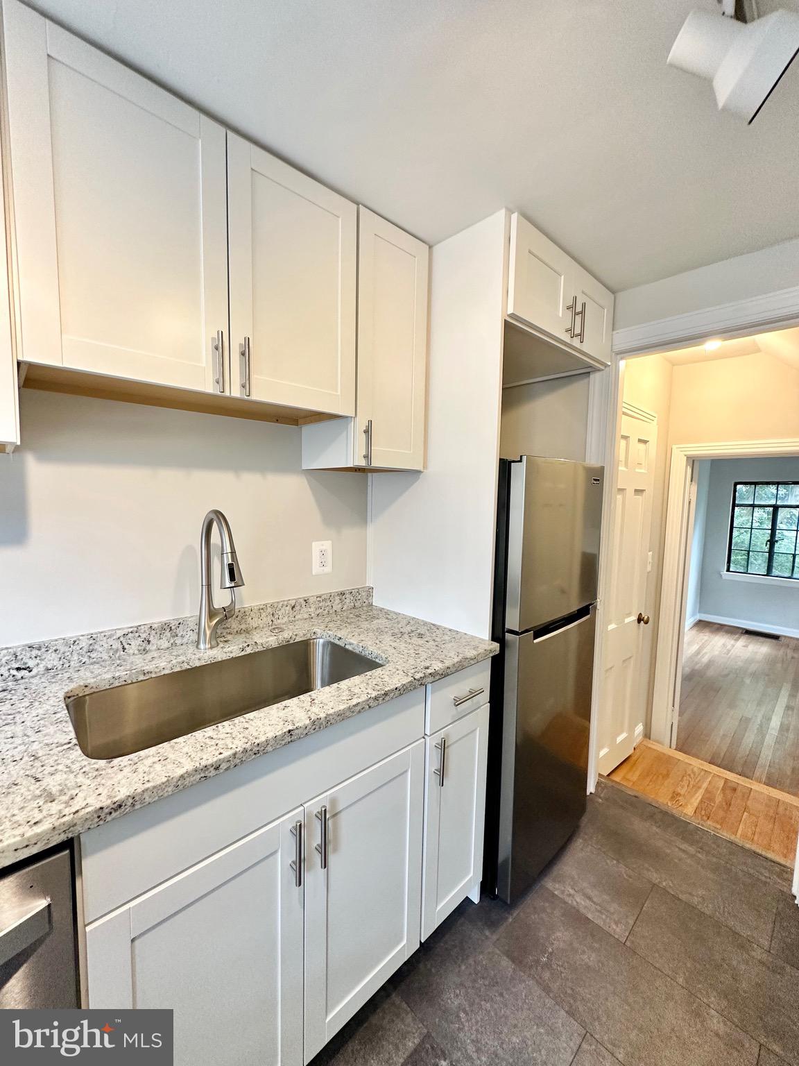 BEVERLEY HILLS - Residential Lease