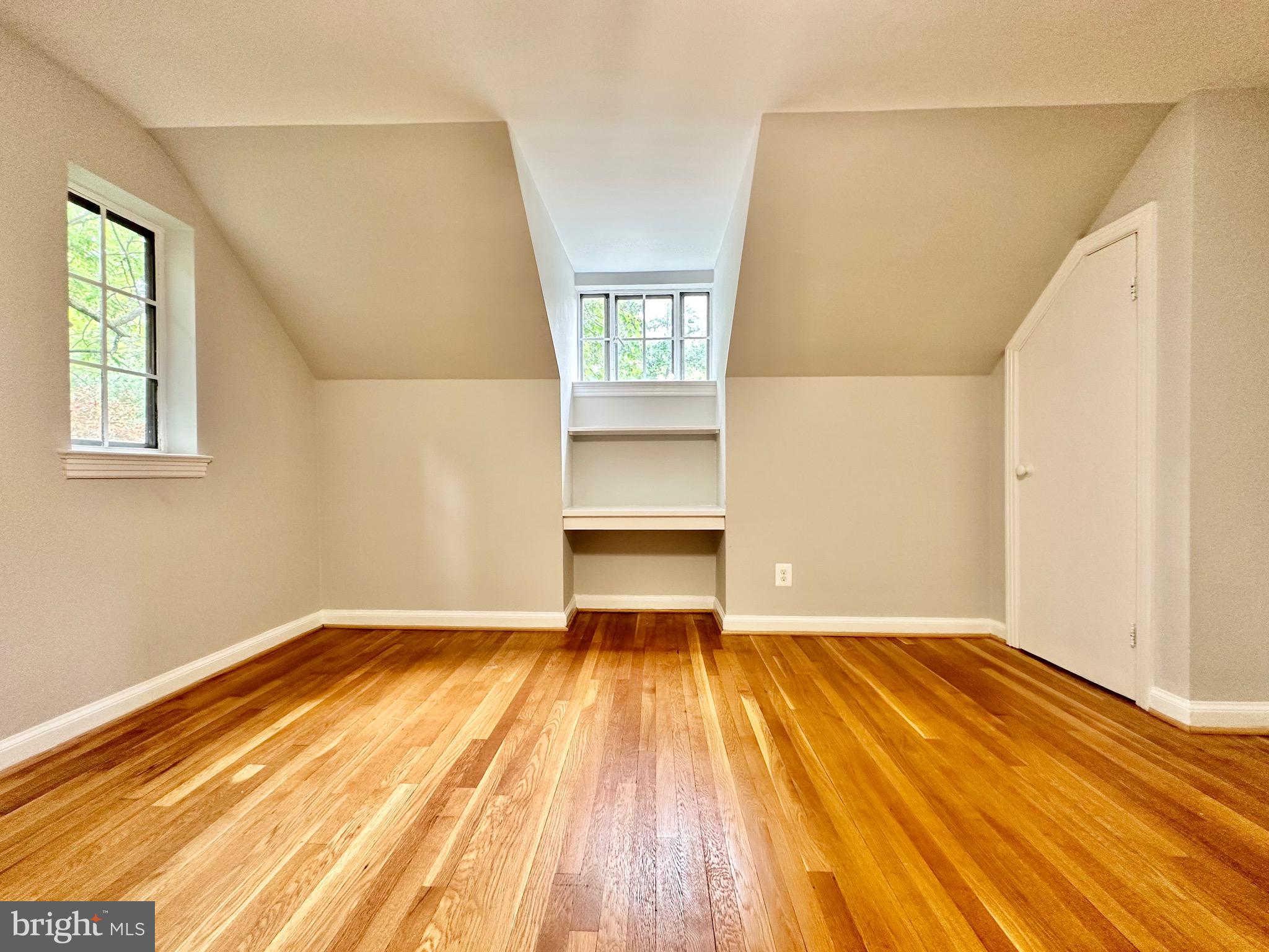 BEVERLEY HILLS - Residential Lease