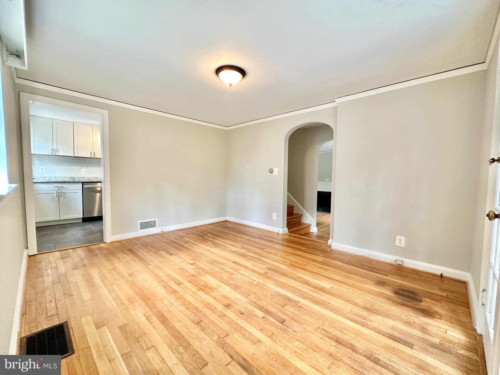 BEVERLEY HILLS - Residential Lease