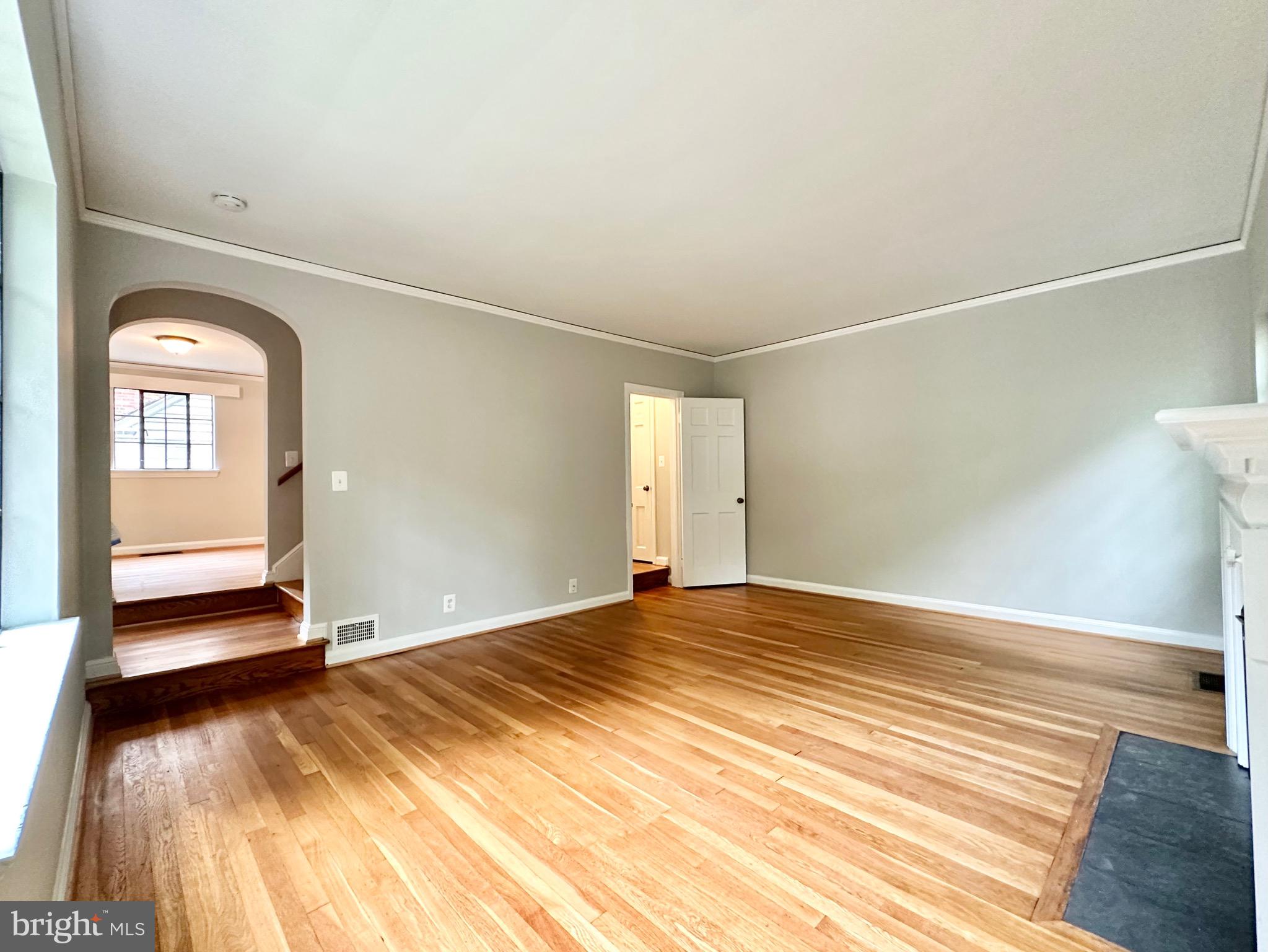 BEVERLEY HILLS - Residential Lease