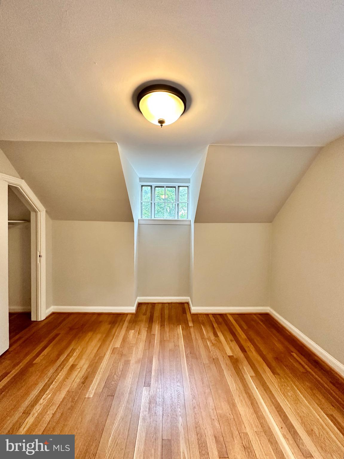 BEVERLEY HILLS - Residential Lease