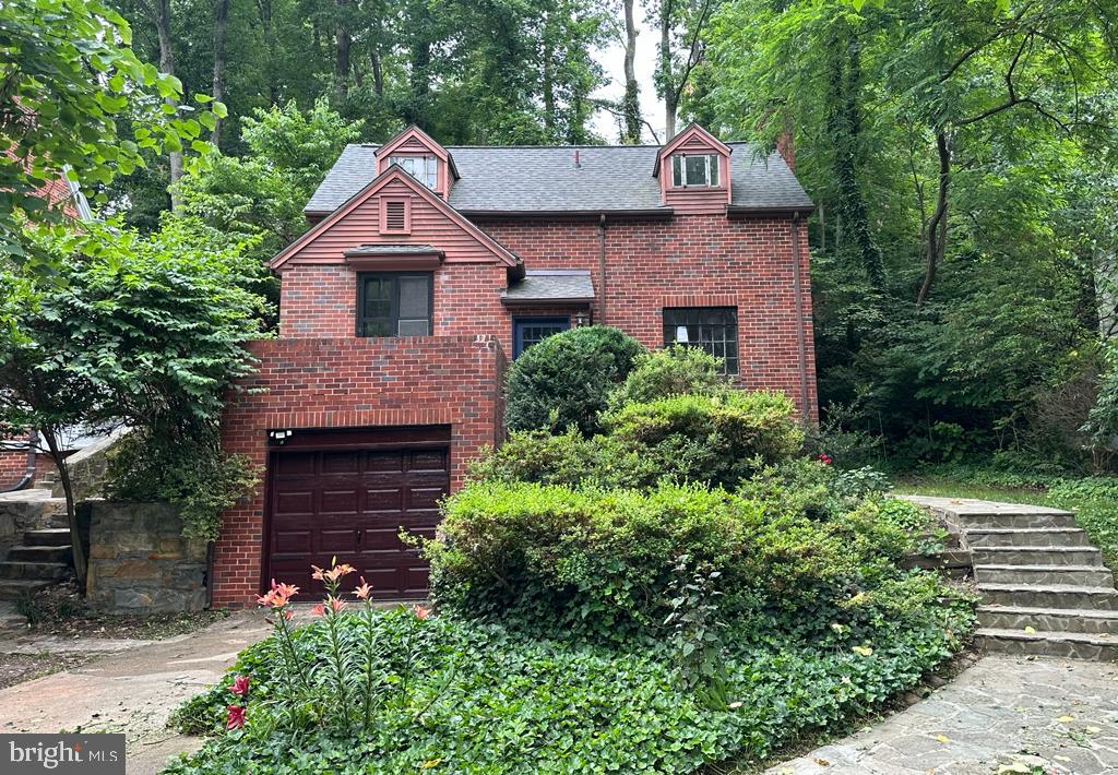 BEVERLEY HILLS - Residential Lease