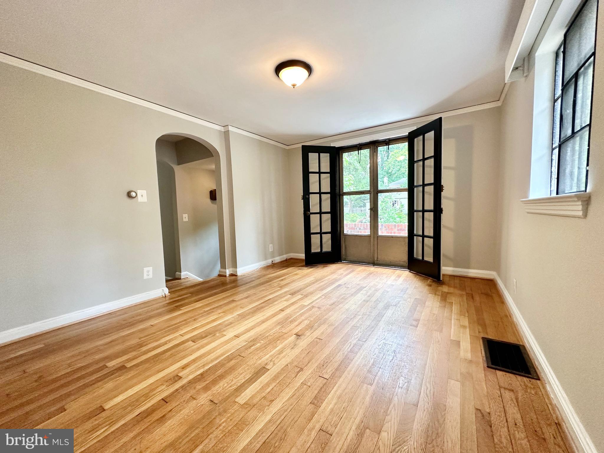 BEVERLEY HILLS - Residential Lease