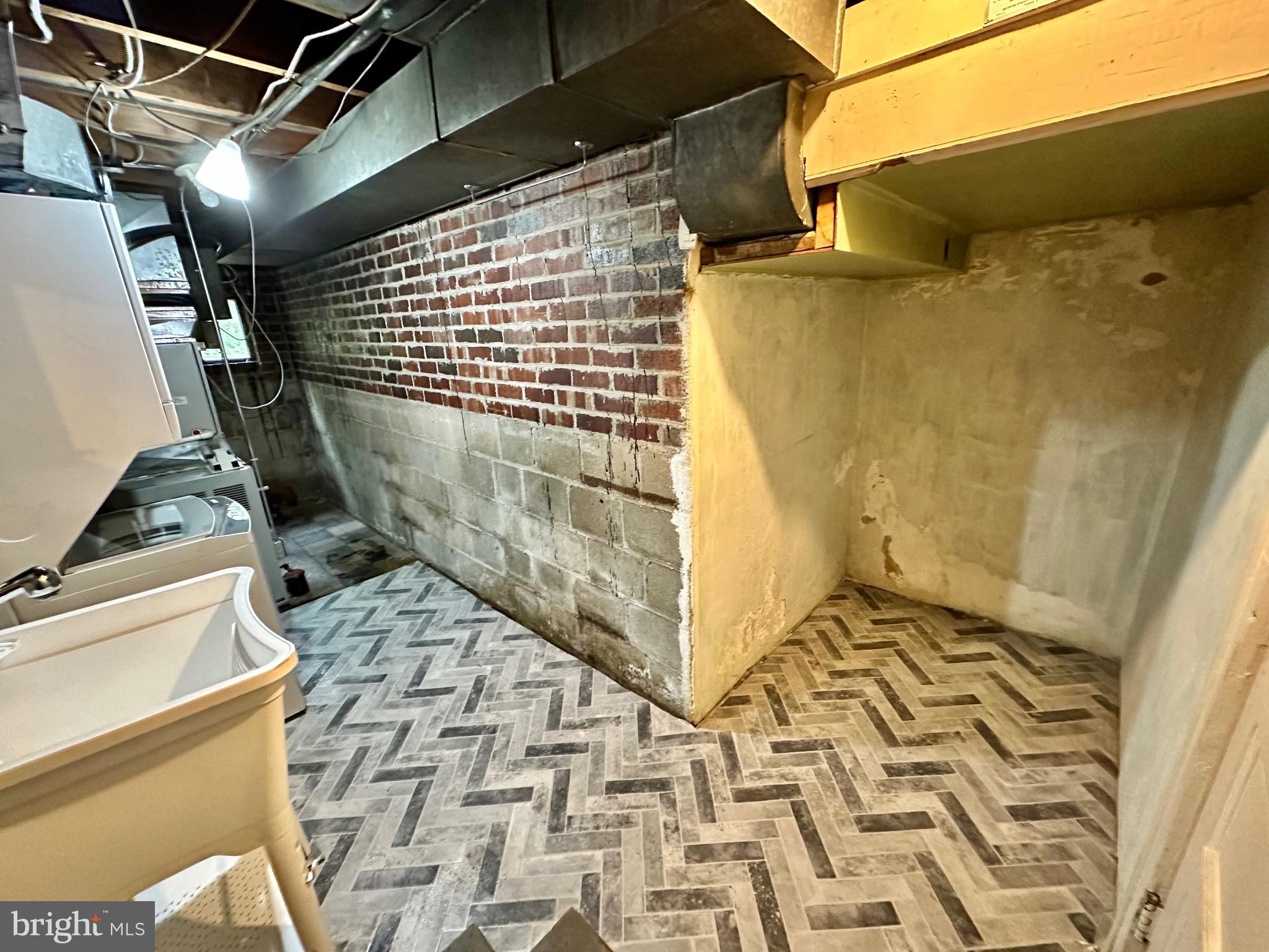 BEVERLEY HILLS - Residential Lease