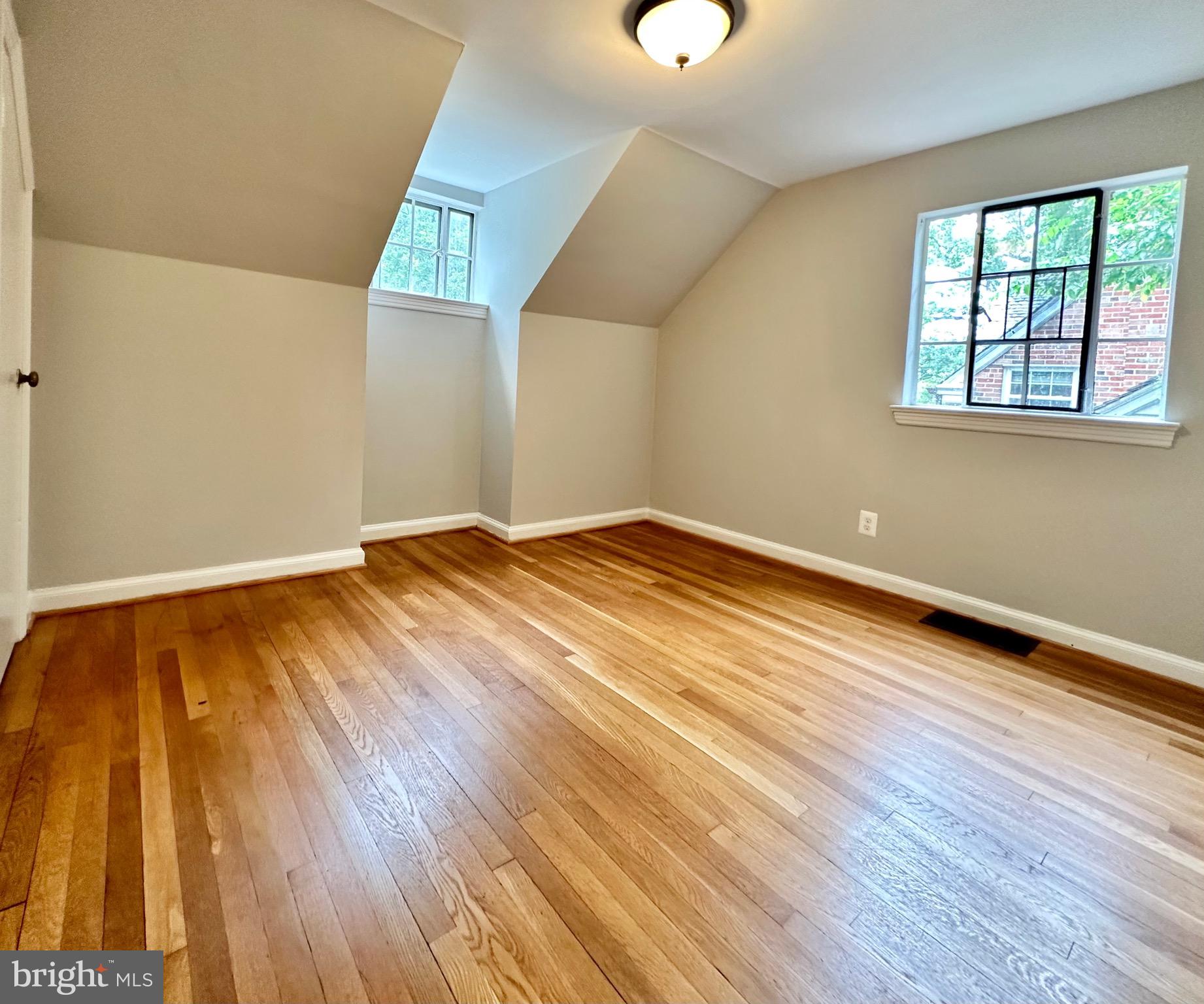 BEVERLEY HILLS - Residential Lease