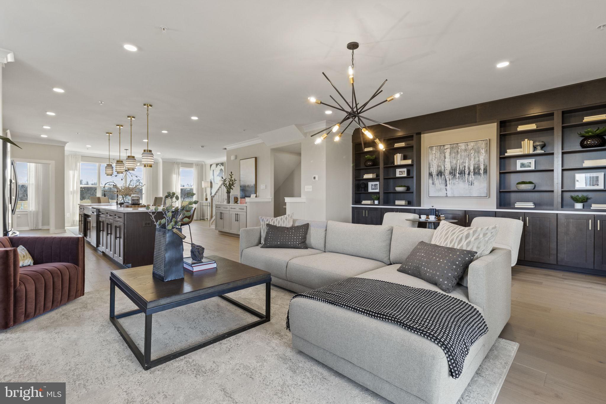 129 SUMMIT POINT BOULEVARD 11J