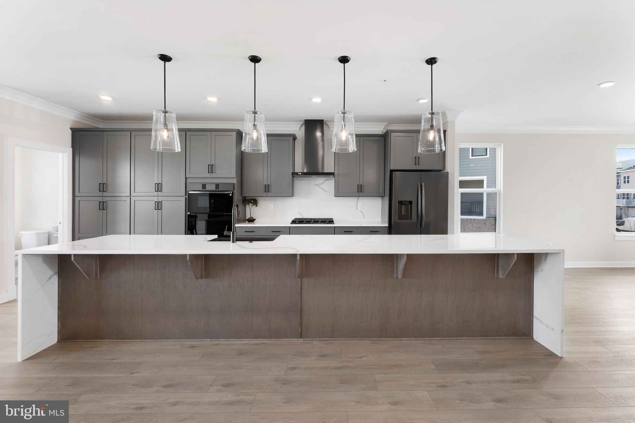 129 SUMMIT POINT BOULEVARD 11J