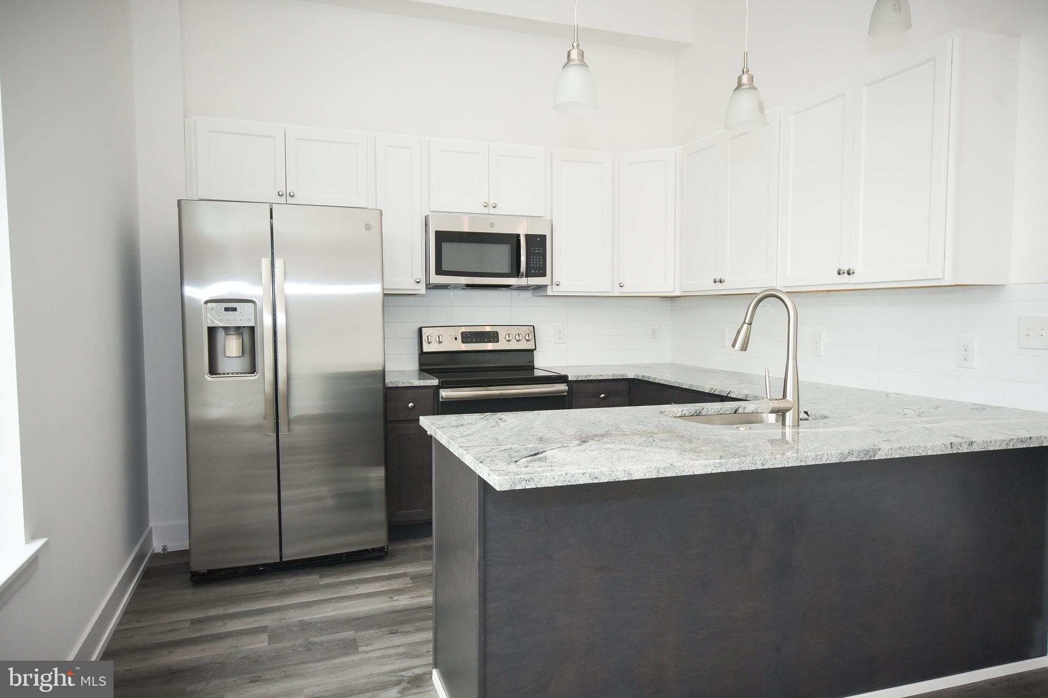 ROXBOROUGH - Residential Lease