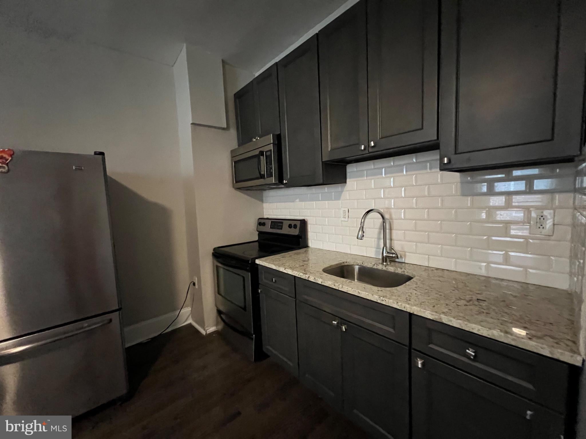521 S 41ST STREET 1R