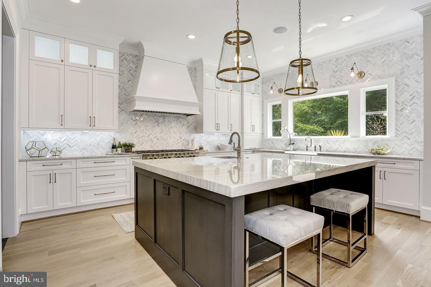 BROYHILL LANGLEY ESTATES - Residential