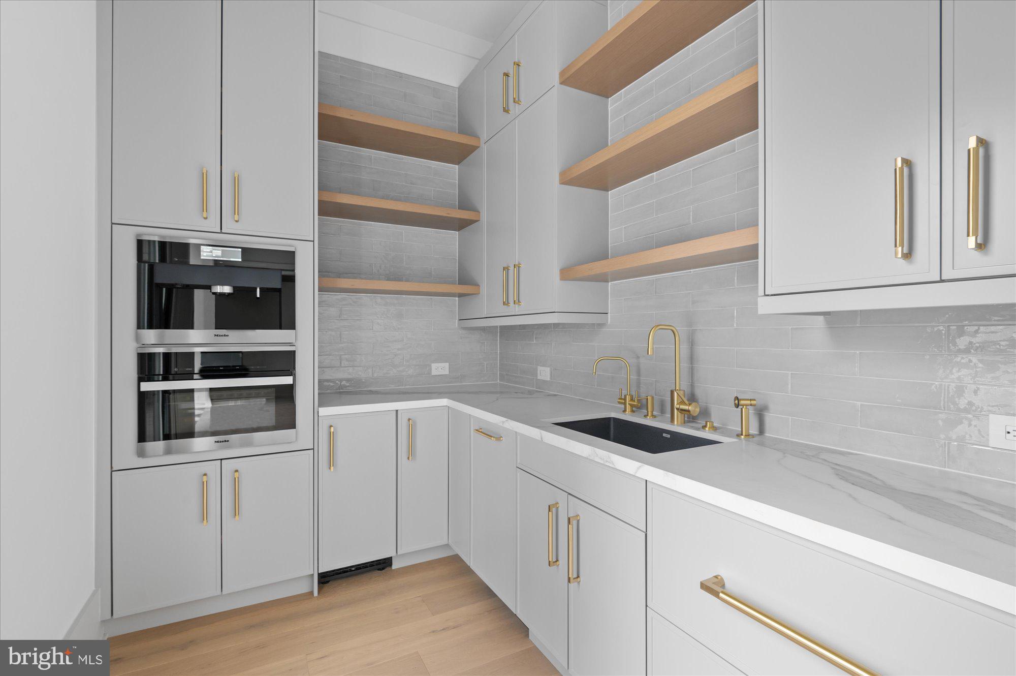 BROYHILL LANGLEY ESTATES - Residential