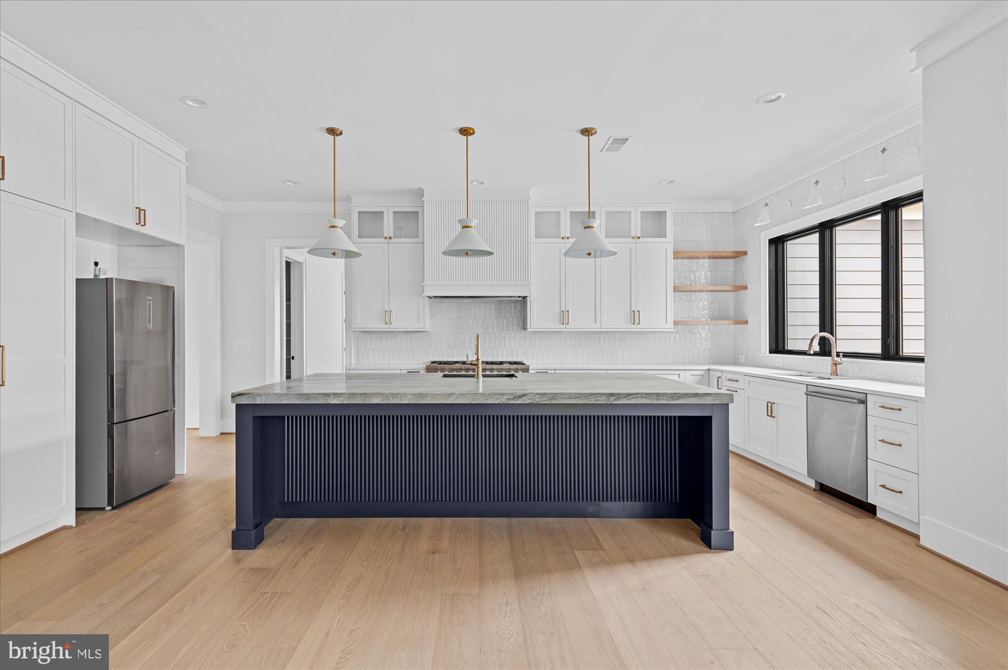 BROYHILL LANGLEY ESTATES - Residential