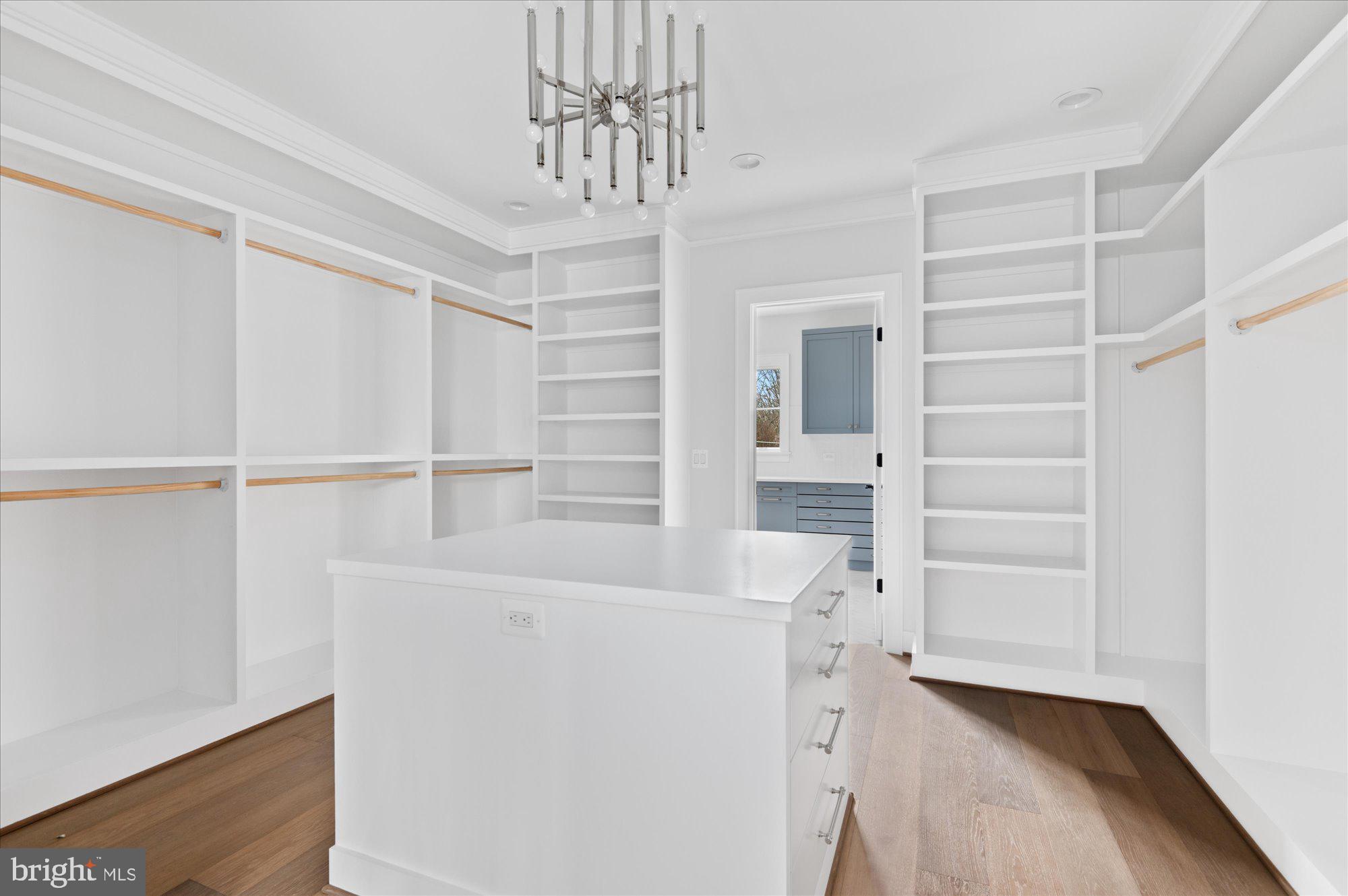 BROYHILL LANGLEY ESTATES - Residential