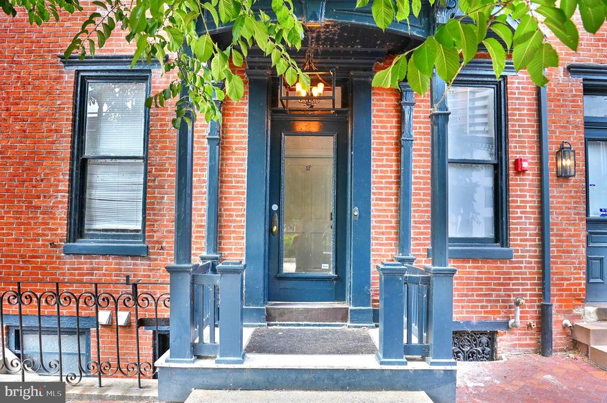 Own a pristine piece of Harrisburg! This turnkey 6-unit property is perfectly positioned along the riverfront with Capitol and river views.  Two units operate as thriving, fully furnished short term rentals, offering immediate, high-performing income. The remaining four fully leased 1-bed units provide steady, reliable cash flow at market rent values!  Tastefully updated with modern finishes, stainless steel appliances, and efficient mini-splits in all units, Riverfront zoning, and a 6.57% cap rate-- this is a beautifully performing asset you can feel confident owning. **Be sure to check out the virtual tour!**