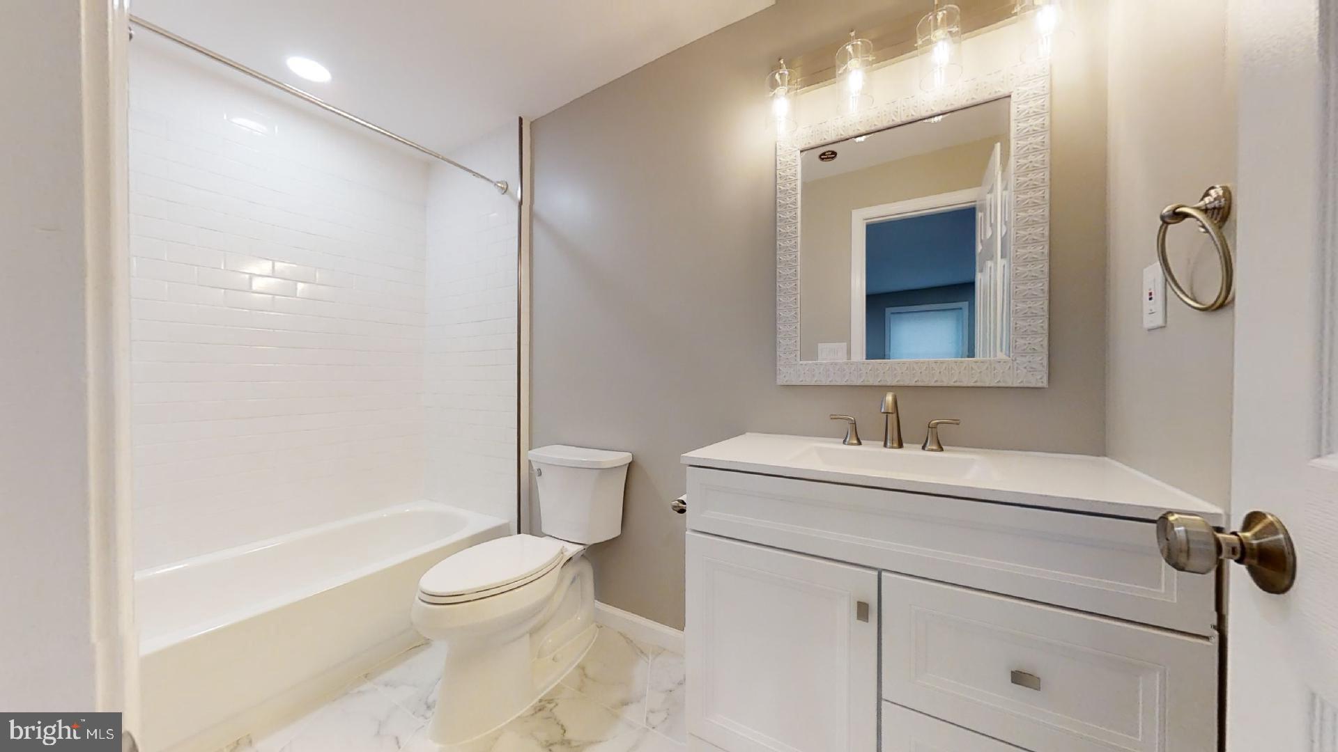 YORKSHIRE ACRES - Residential Lease