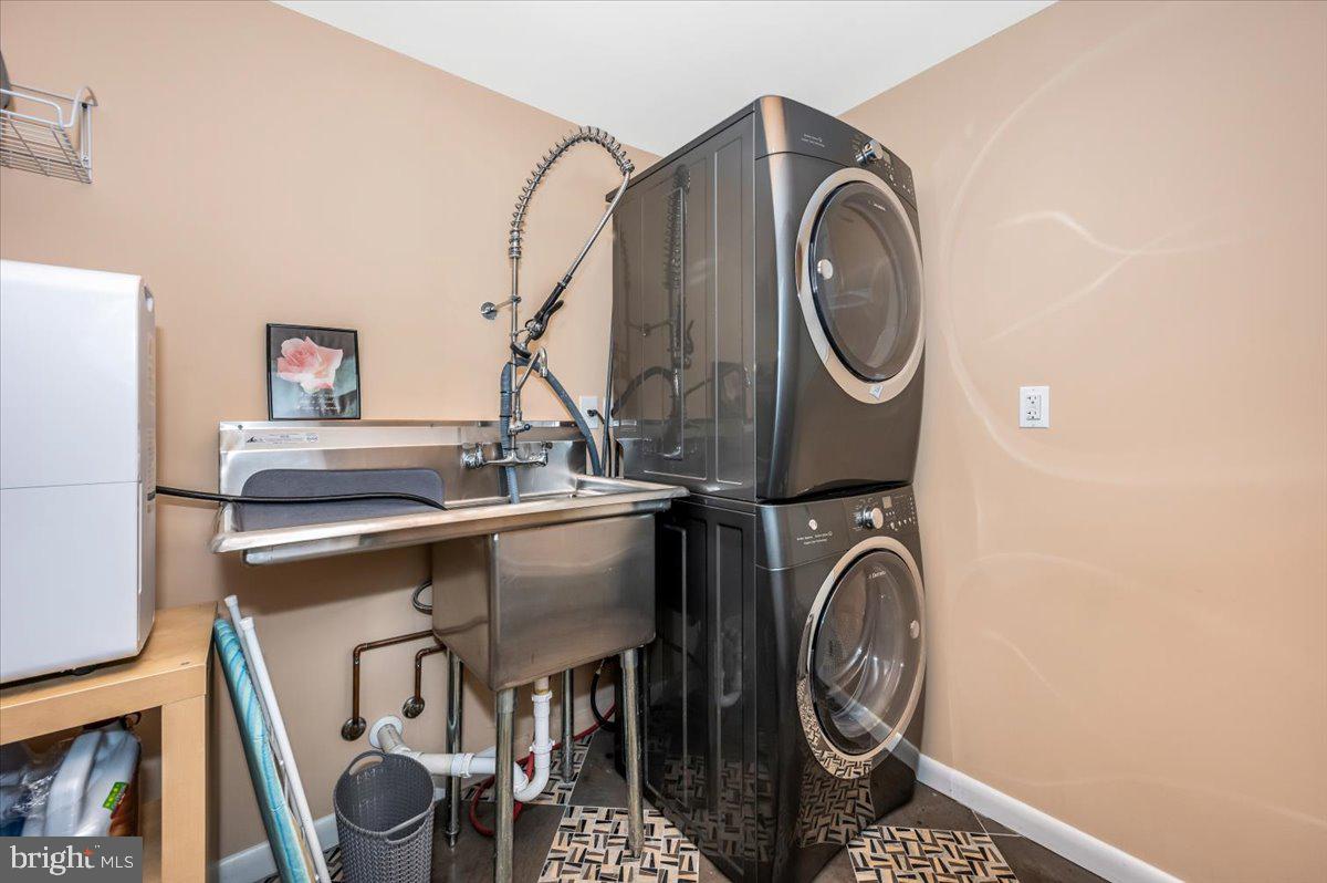 HIGHLAND STONE - Residential