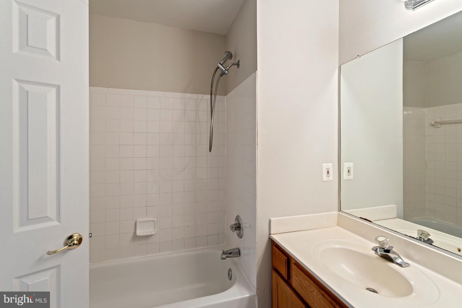 DALE CITY - Residential