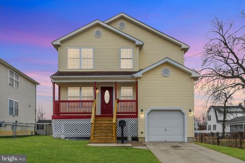 Photo of 723 Woodland Avenue, BURLINGTON, NJ 08016 (MLS # NJBL2109086)