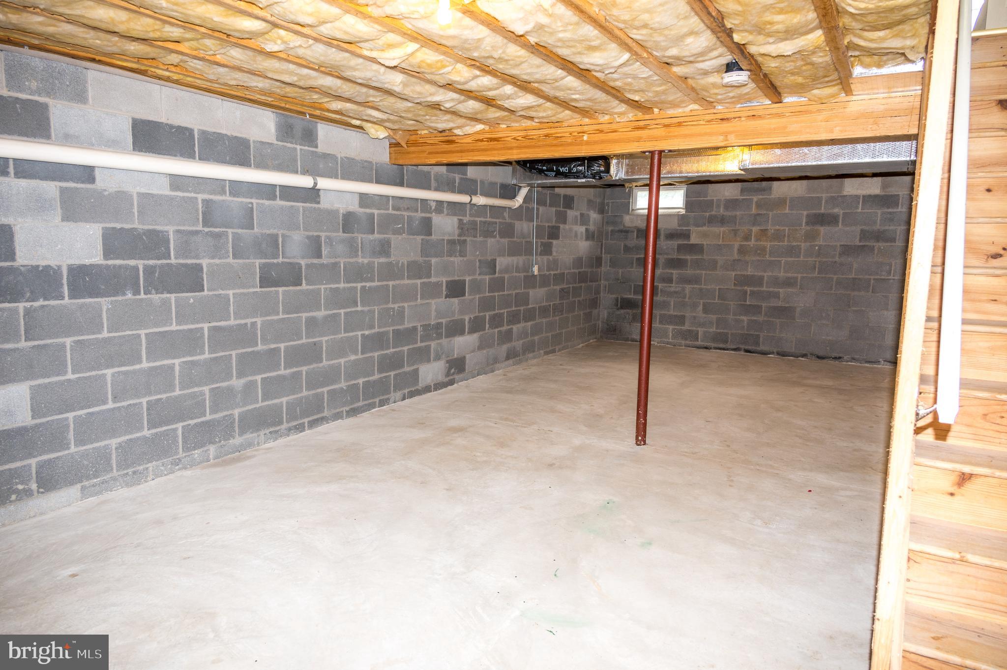 MOUNTAIN SHADOW ESTATES - Residential Lease