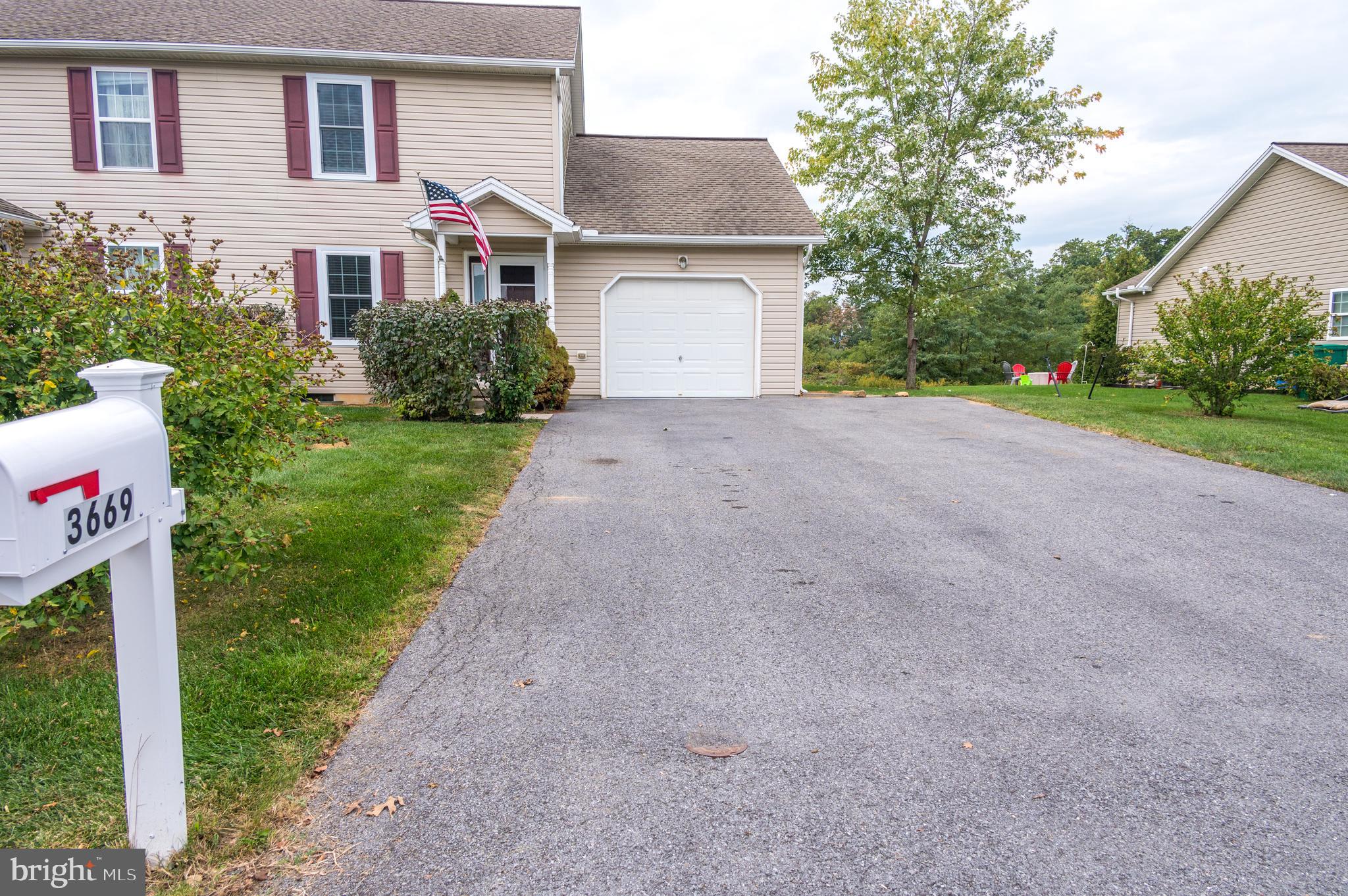 MOUNTAIN SHADOW ESTATES - Residential Lease