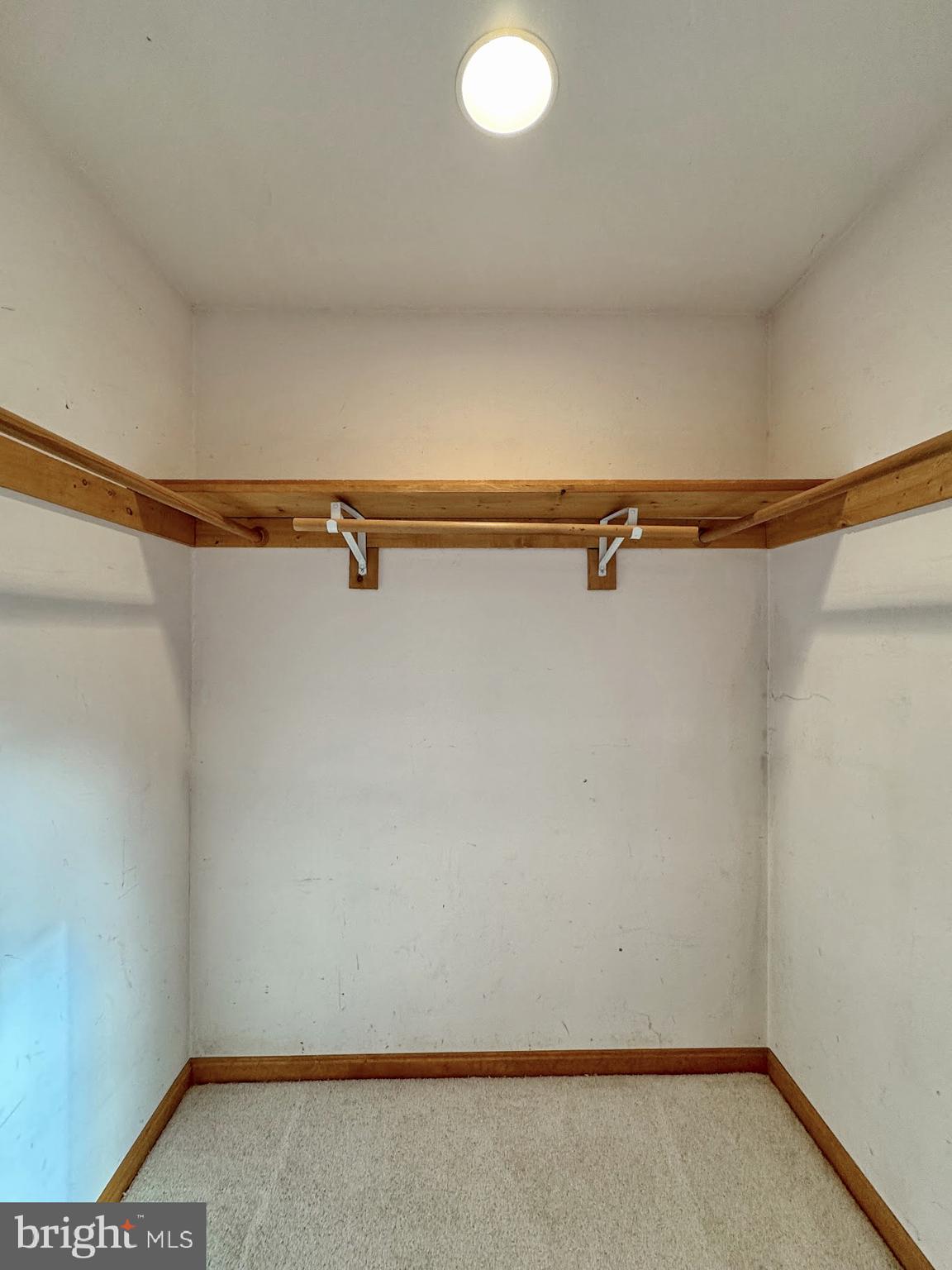 WHITE PLAINS - Residential