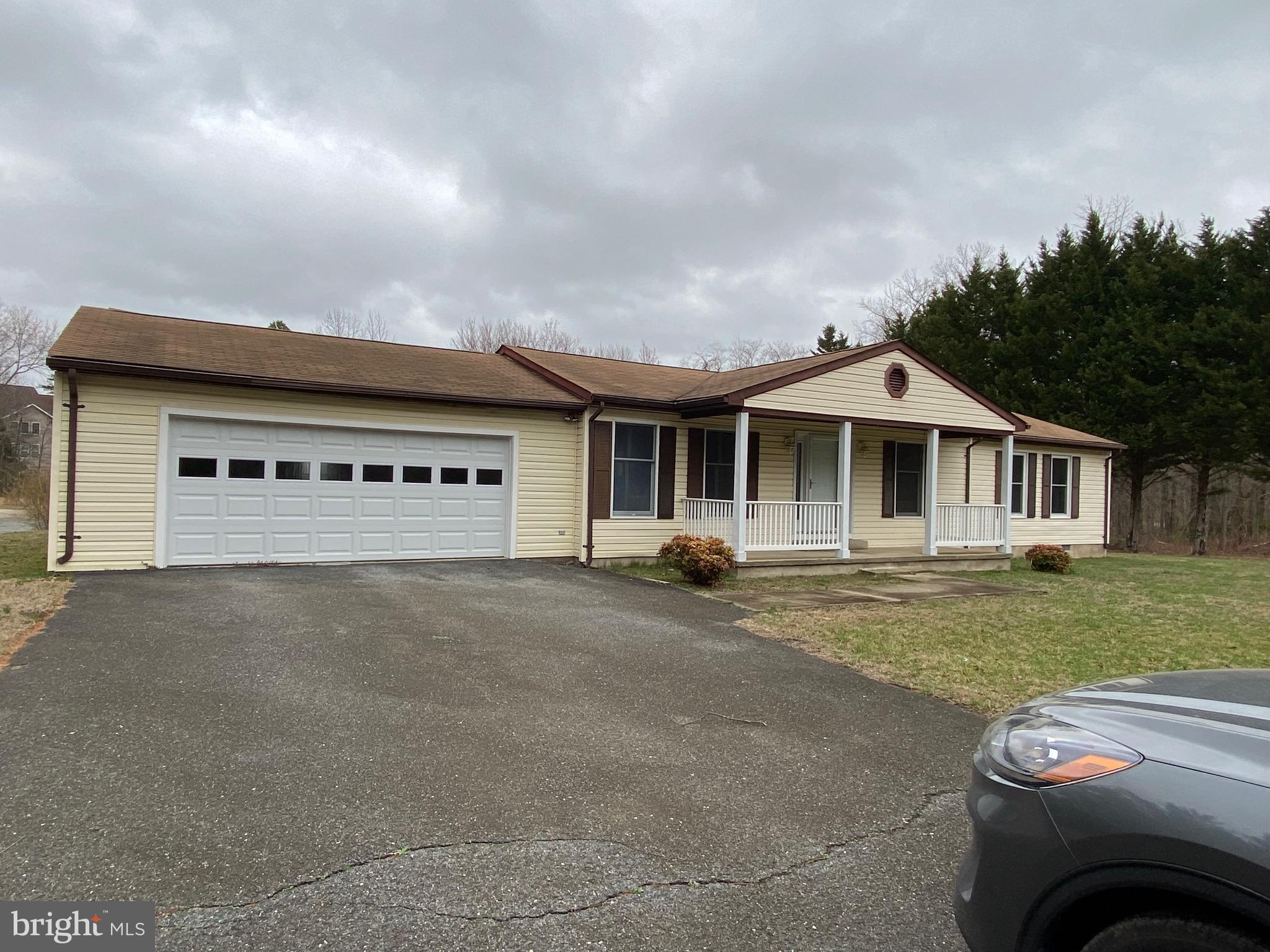 WHITE PLAINS - Residential