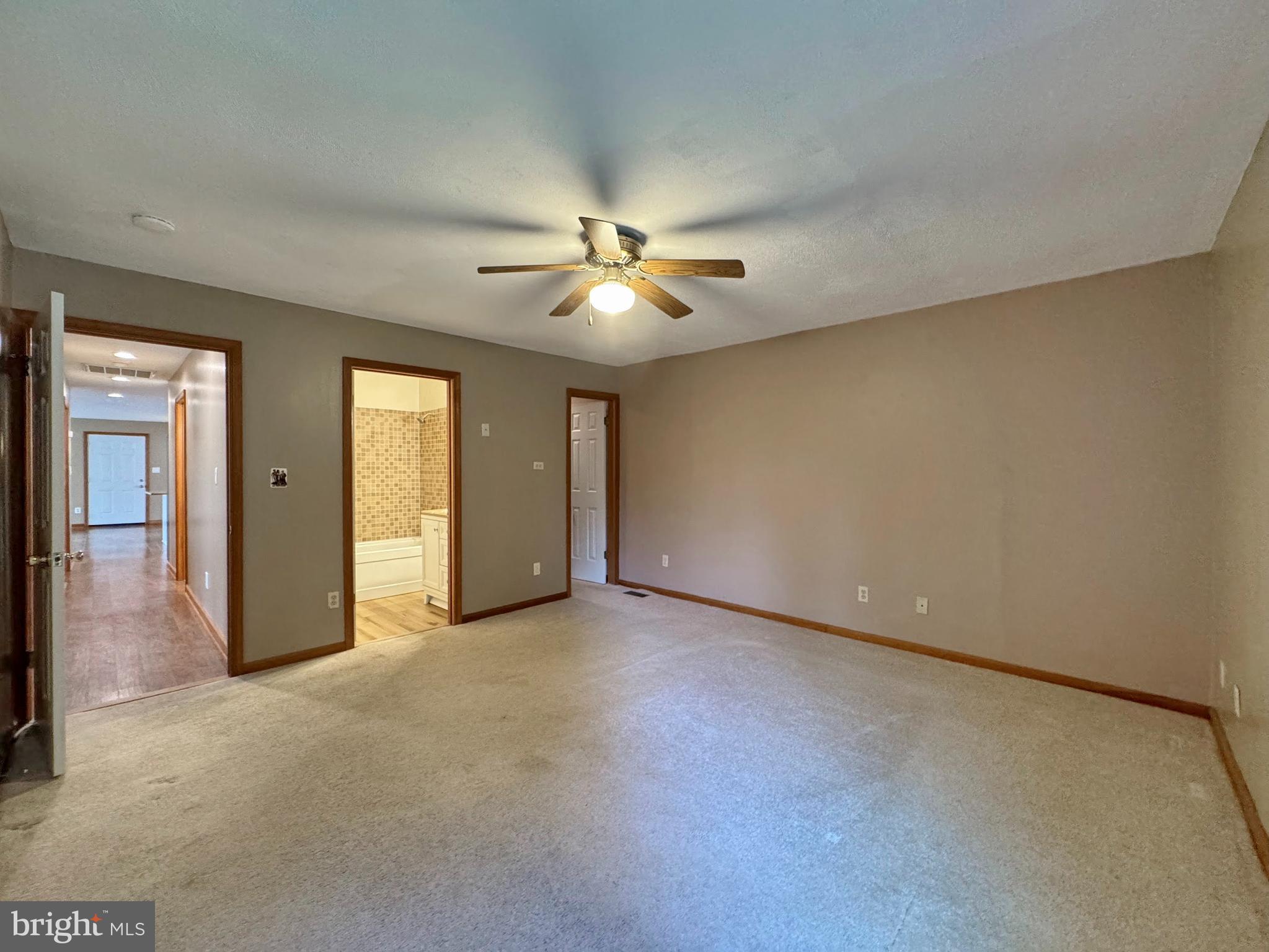 WHITE PLAINS - Residential