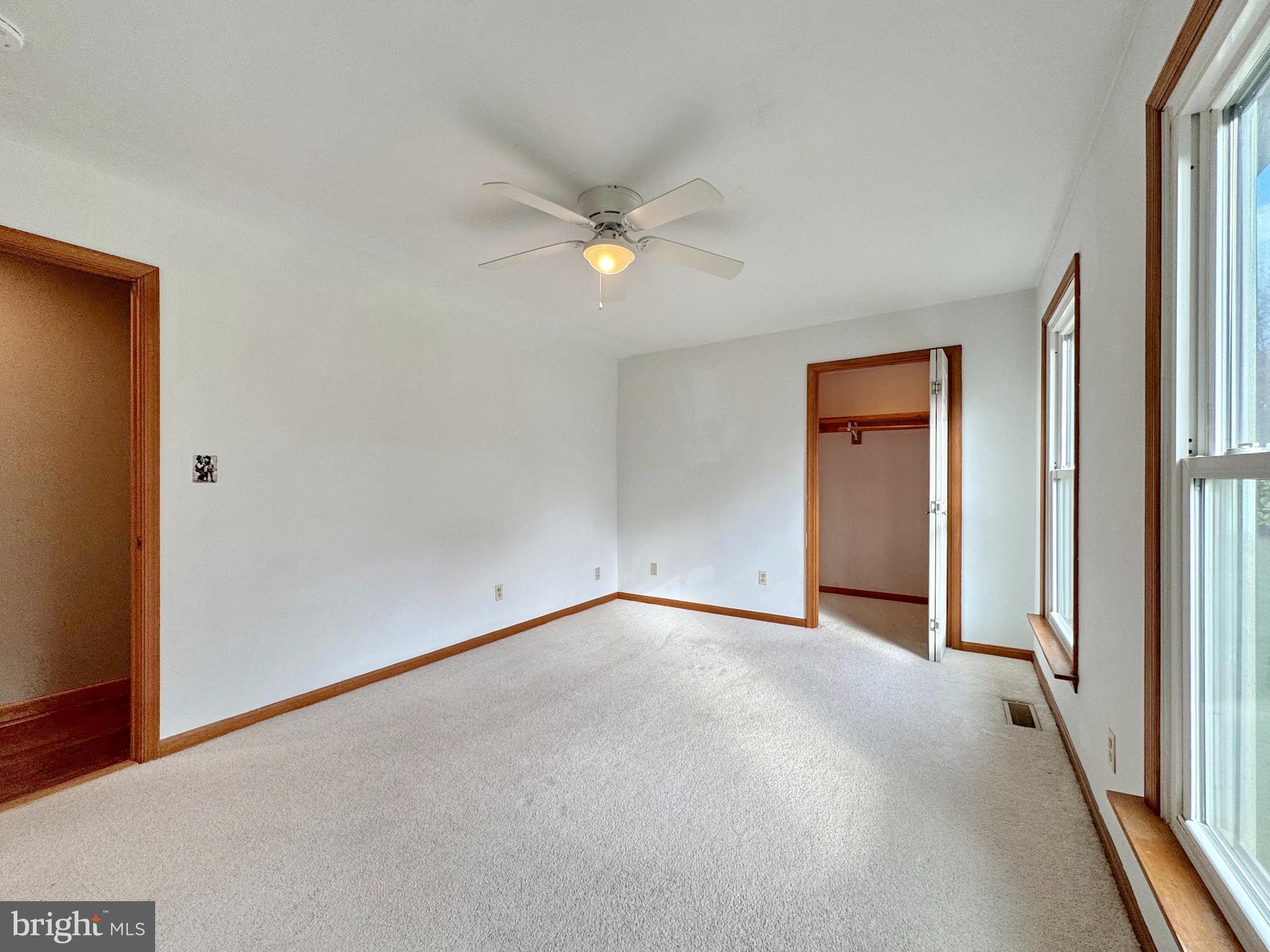 WHITE PLAINS - Residential