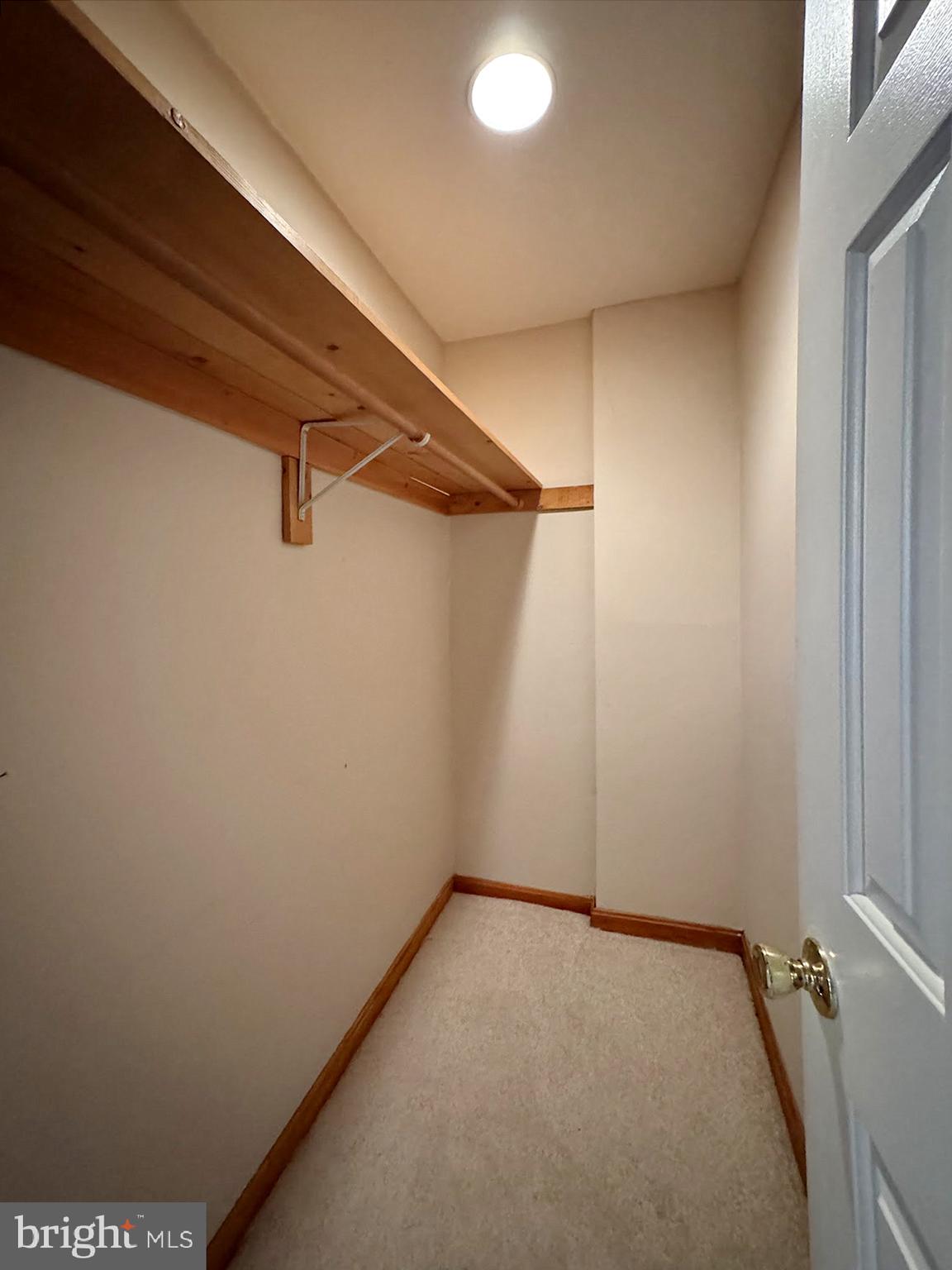 WHITE PLAINS - Residential