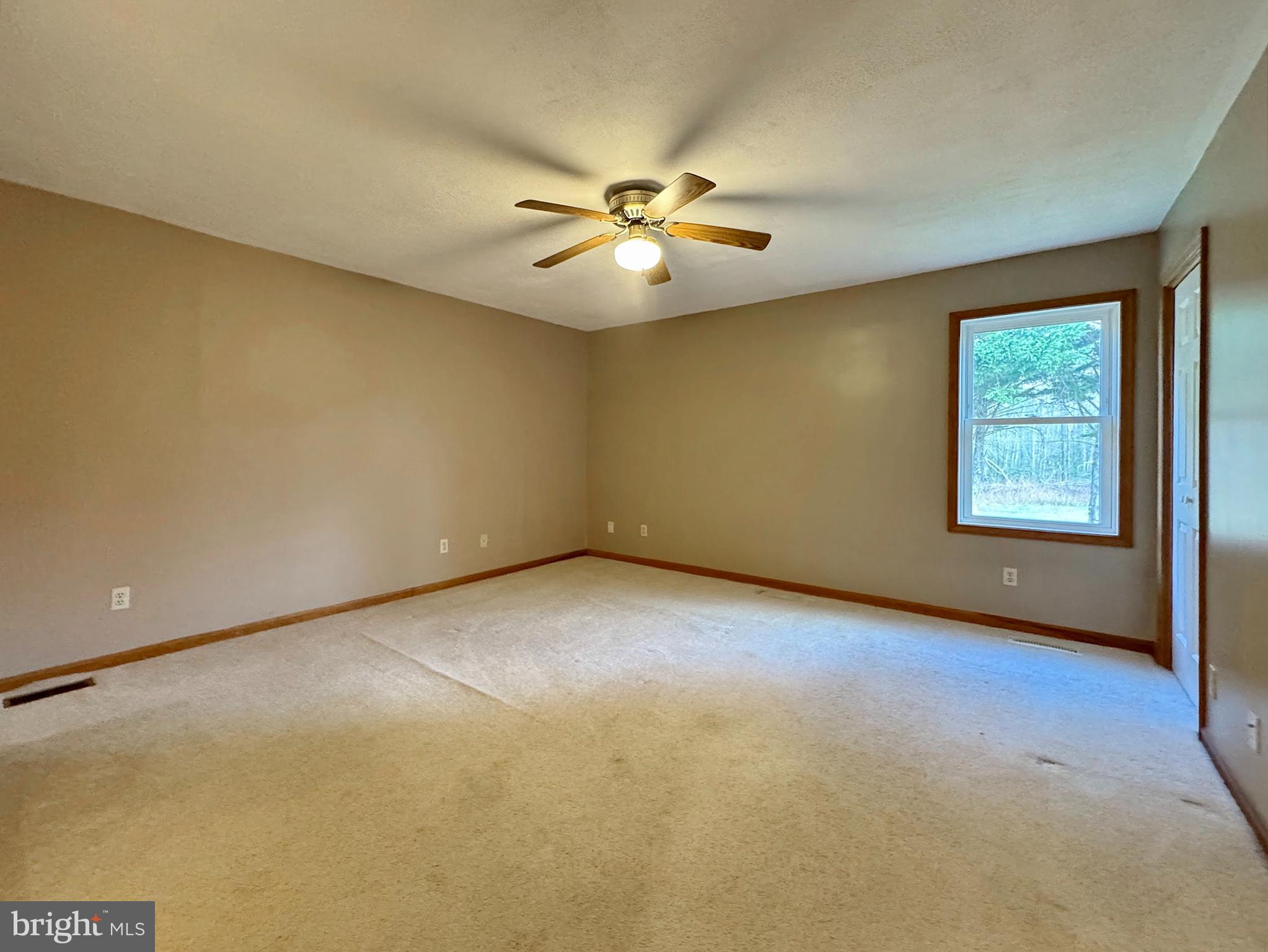 WHITE PLAINS - Residential