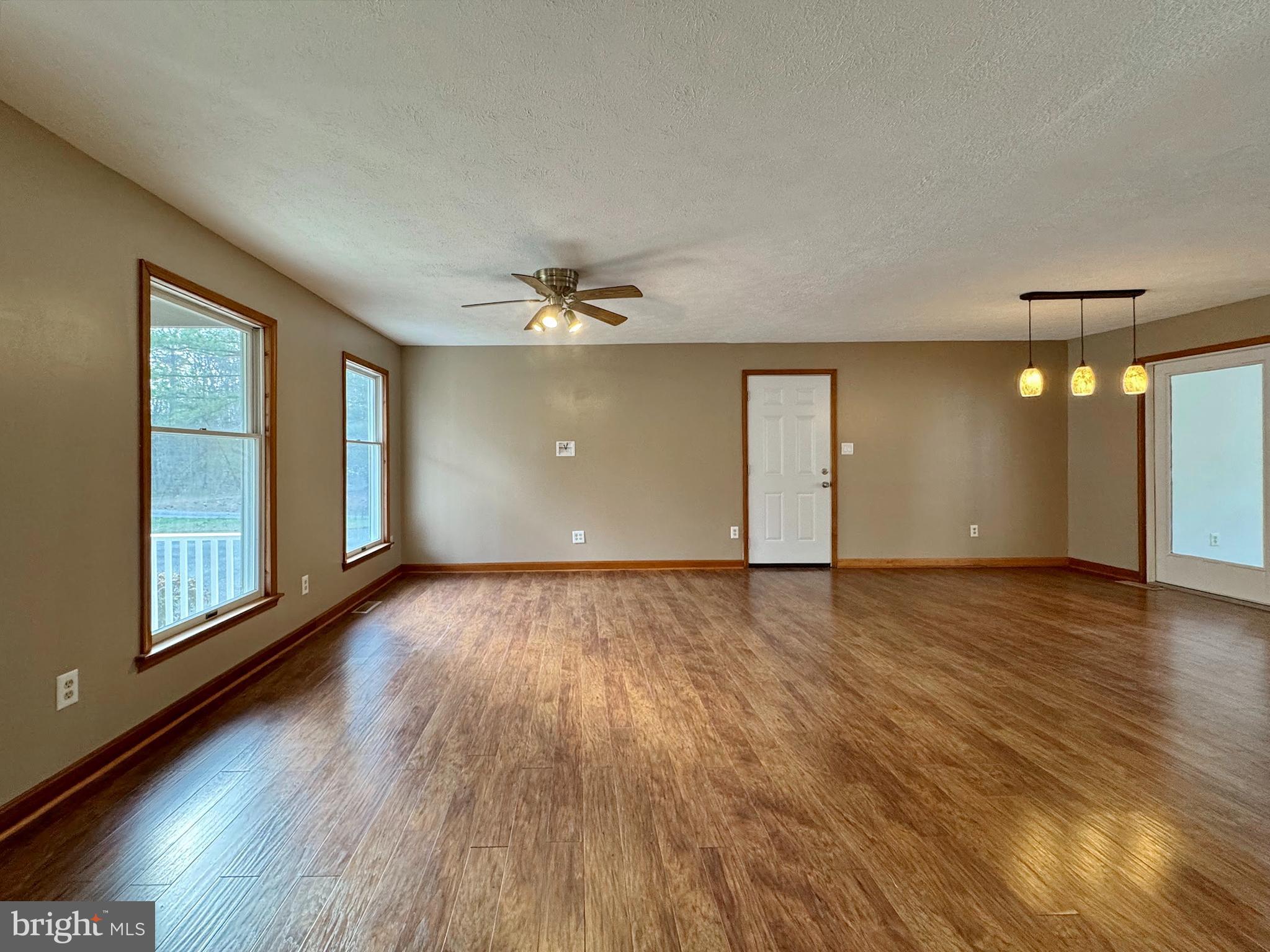 WHITE PLAINS - Residential