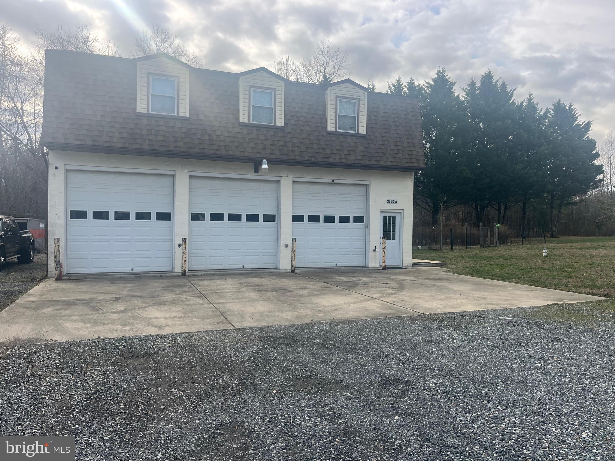 WHITE PLAINS - Residential